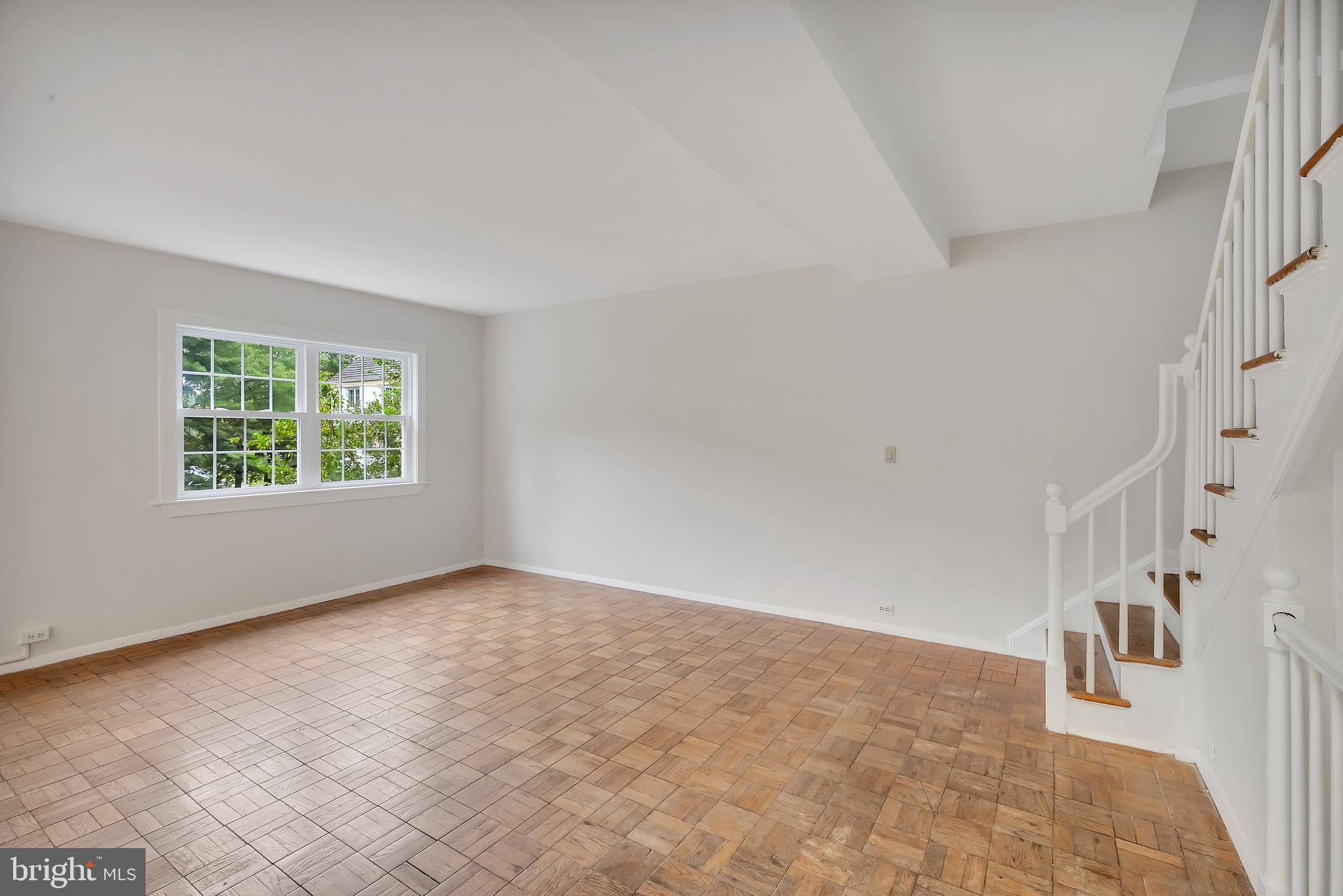 PARK FAIRFAX - Residential