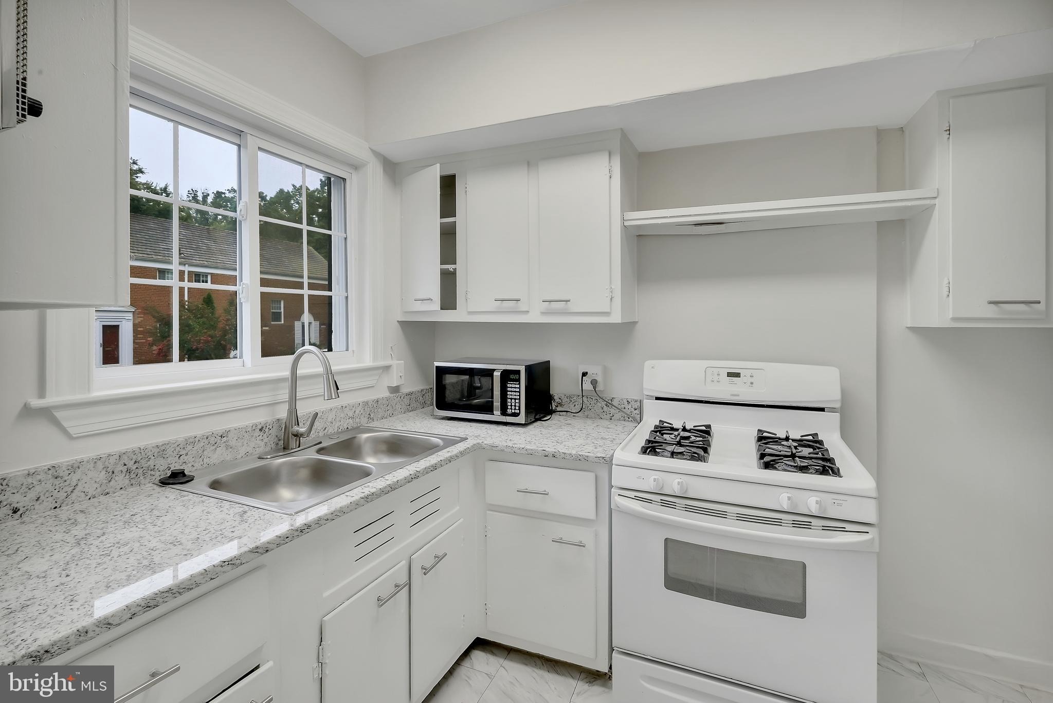 PARK FAIRFAX - Residential