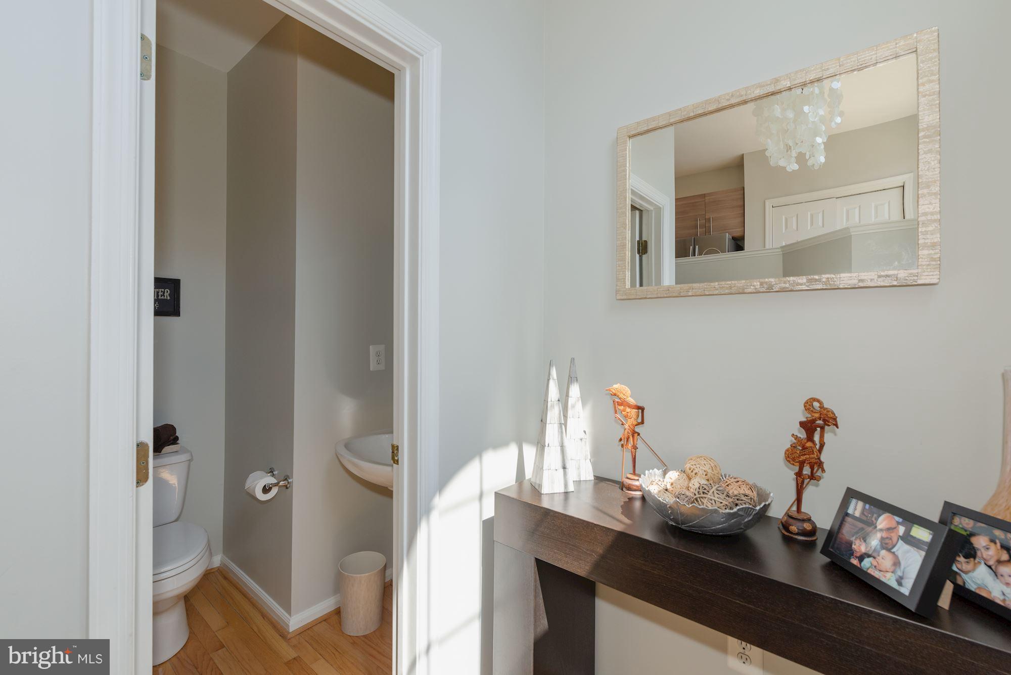 RESTON - Residential