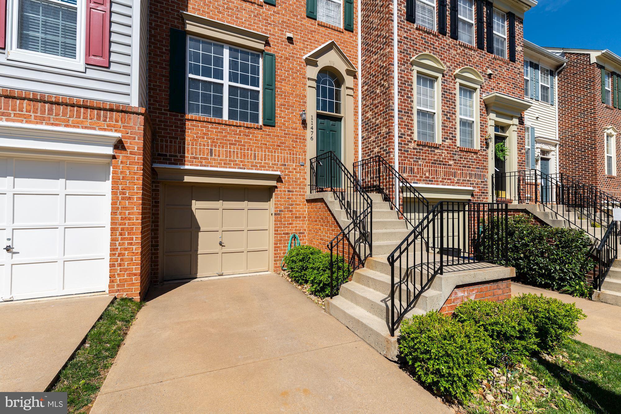 RESTON - Residential