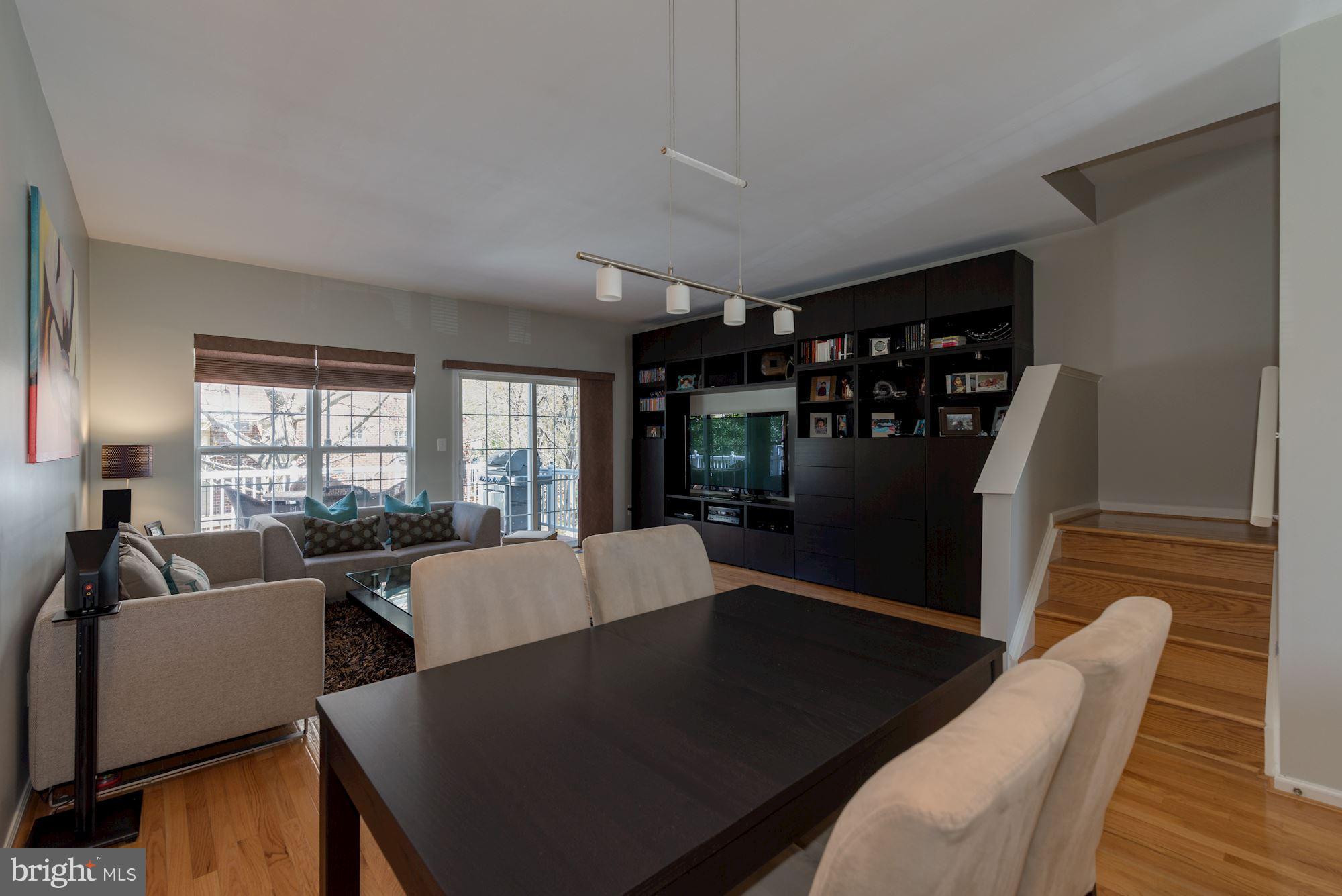 RESTON - Residential