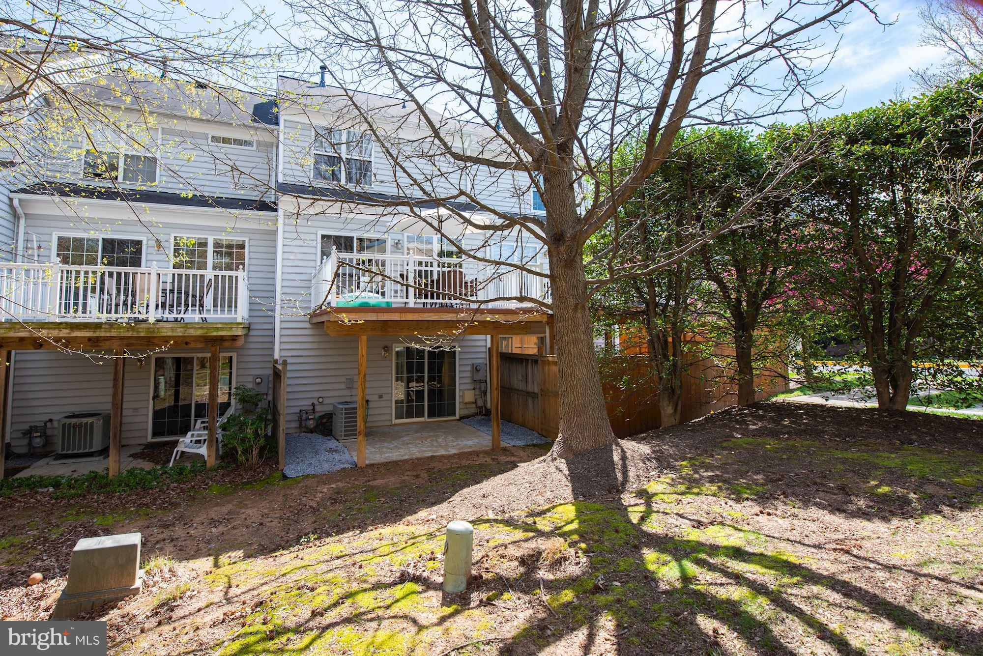 RESTON - Residential