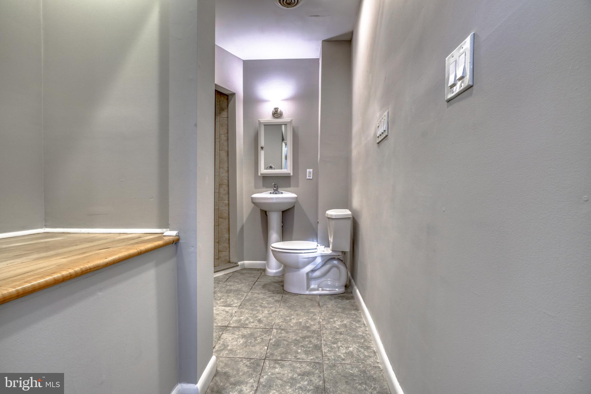 HOLLINS MARKET - Commercial Sale