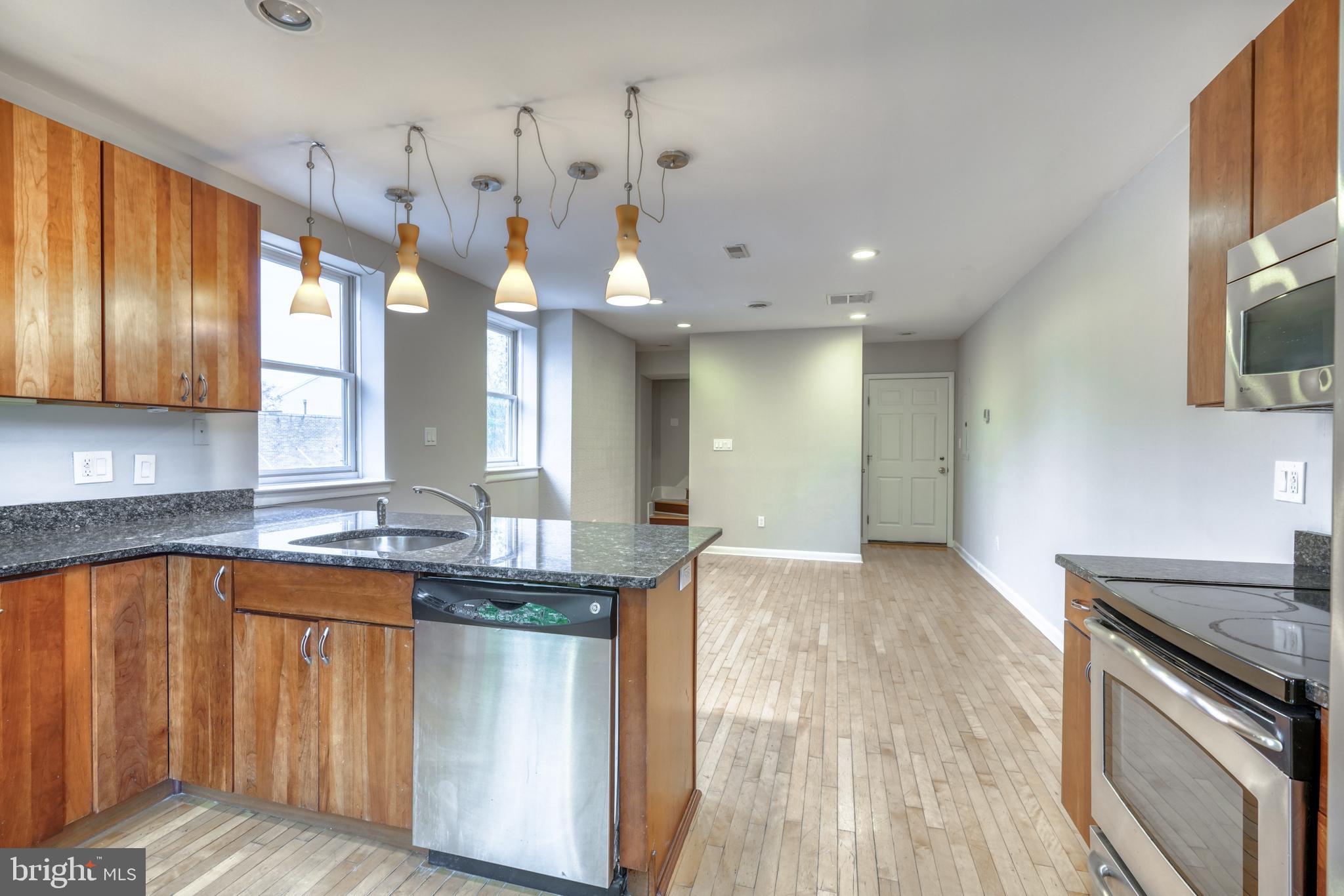 HOLLINS MARKET - Commercial Sale