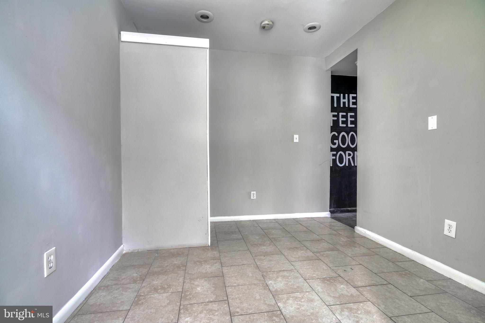 HOLLINS MARKET - Commercial Sale