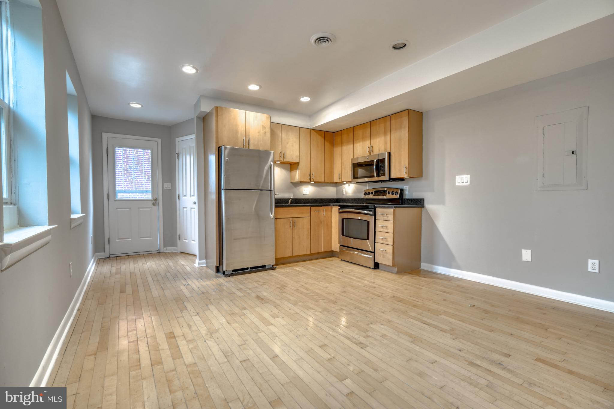 HOLLINS MARKET - Commercial Sale