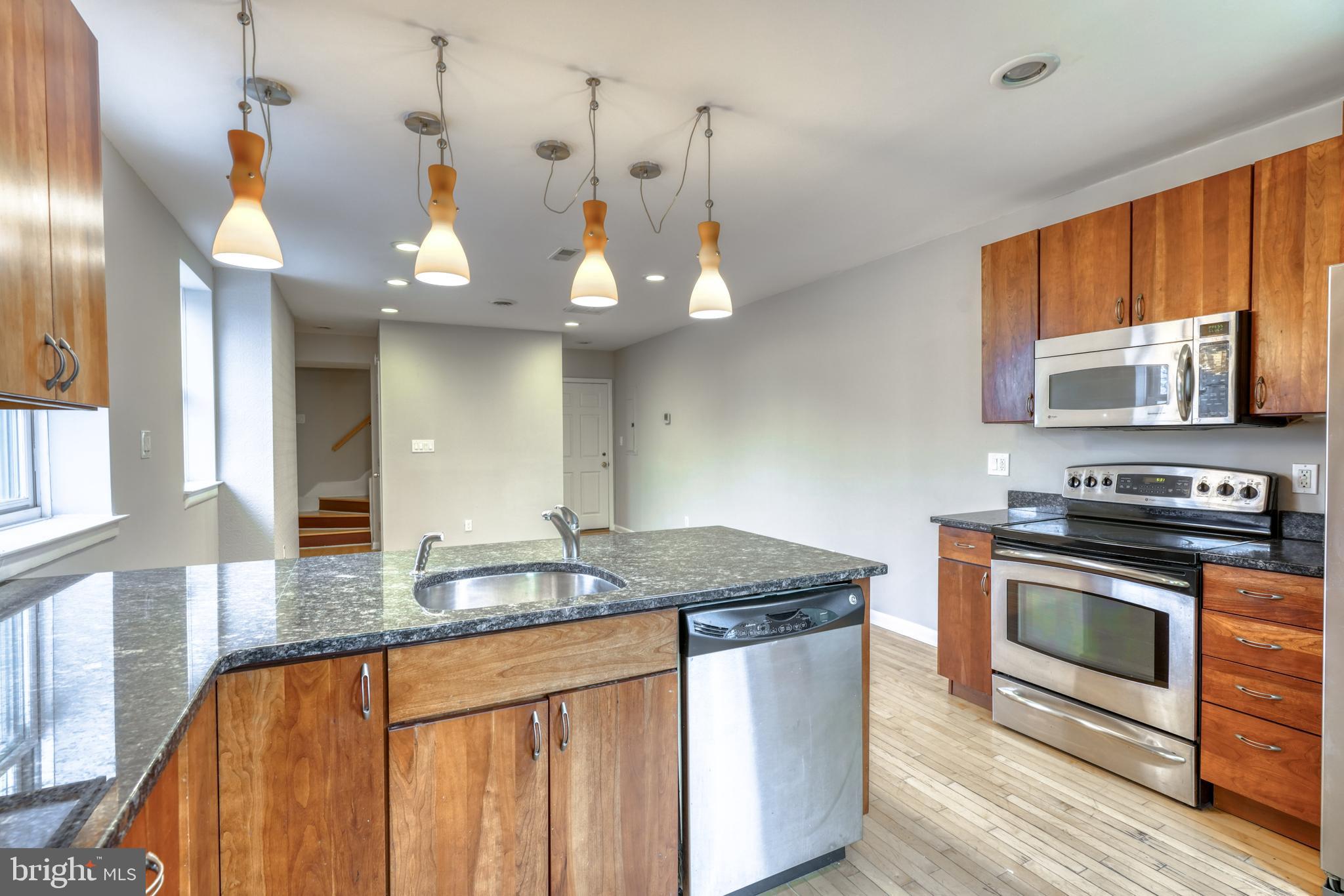 HOLLINS MARKET - Commercial Sale