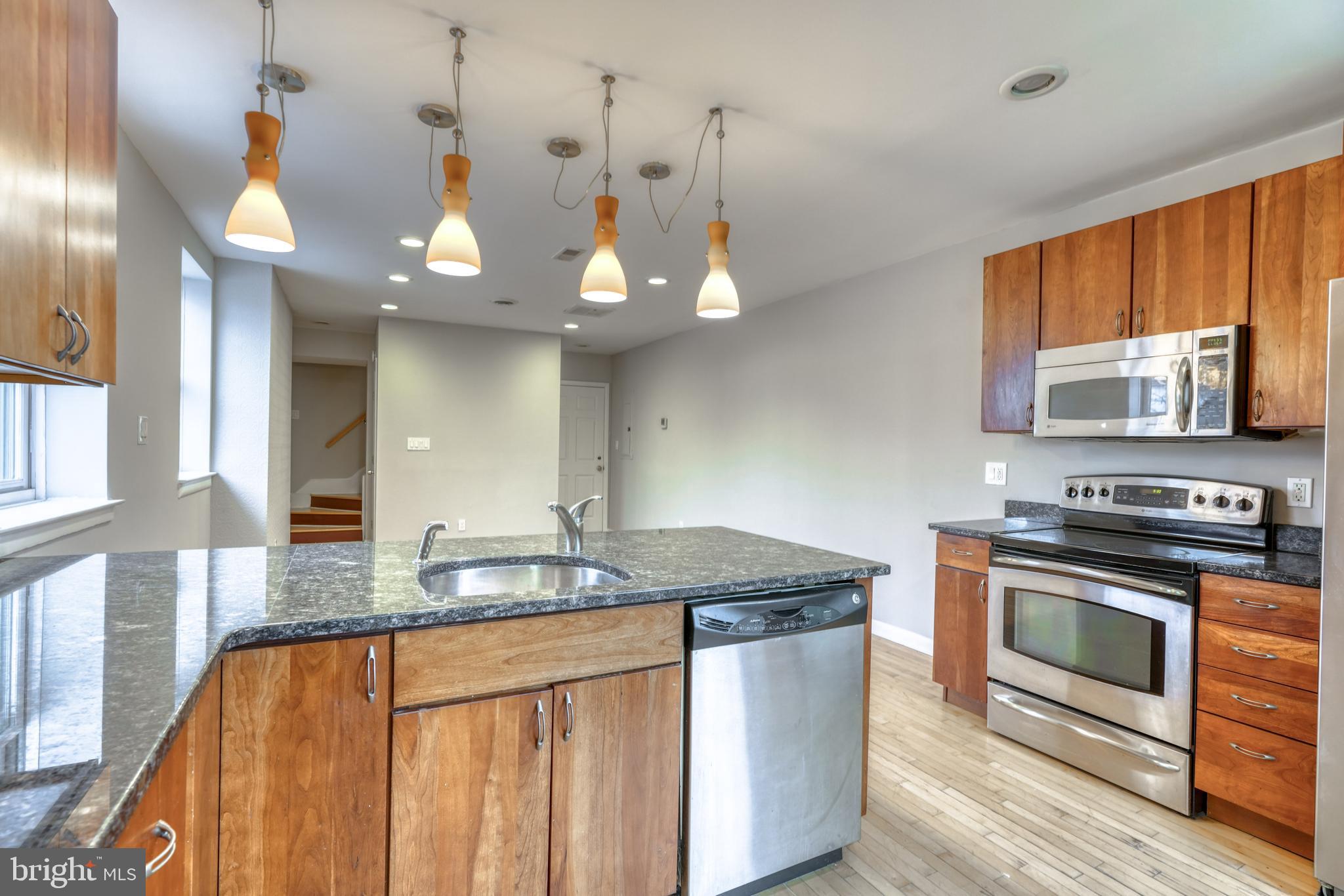 HOLLINS MARKET - Commercial Sale