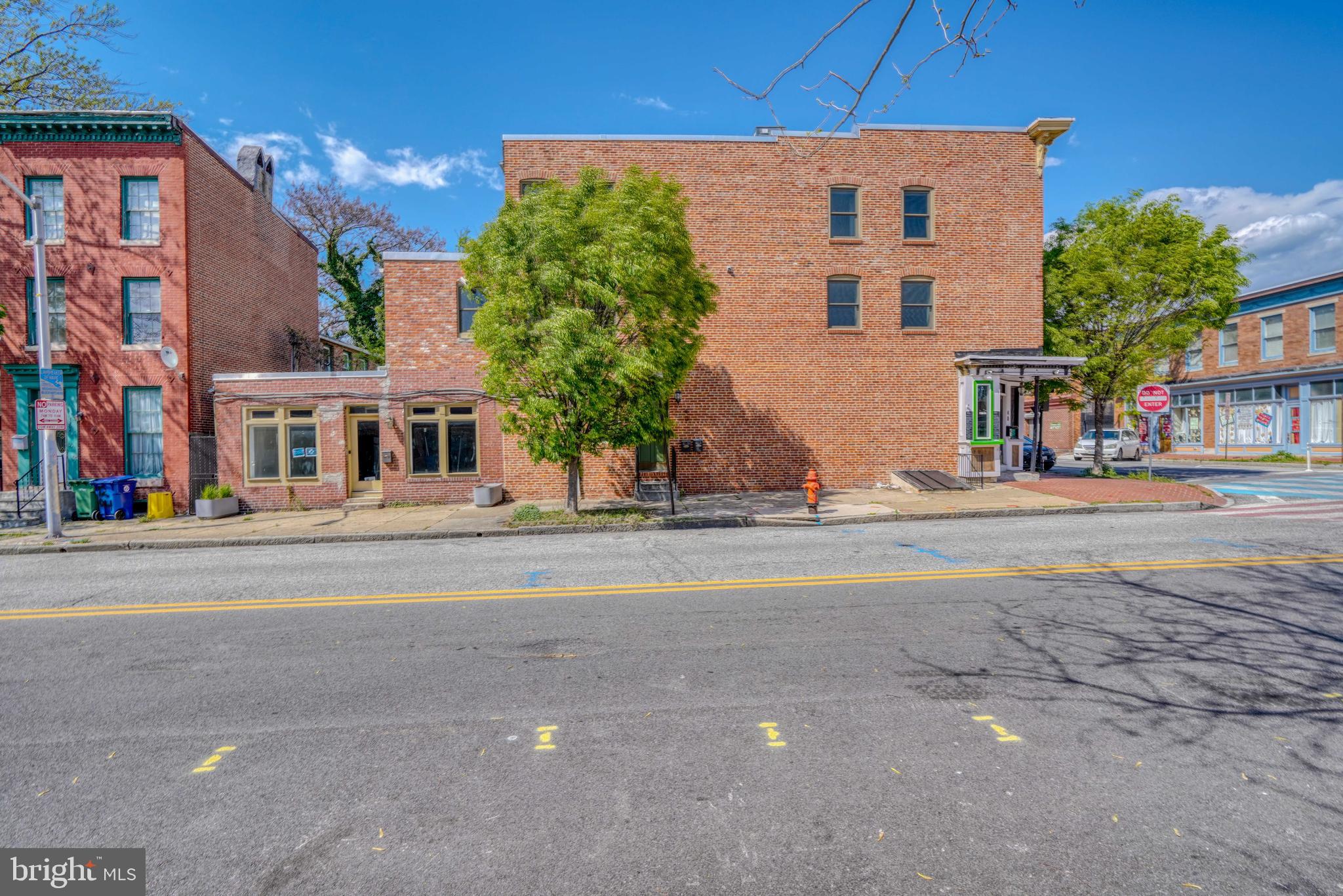 HOLLINS MARKET - Commercial Sale