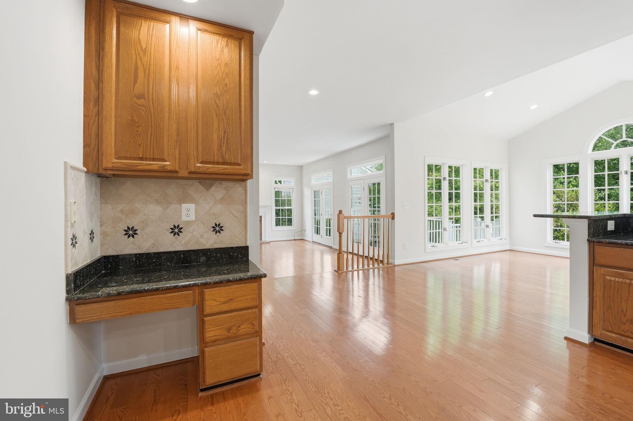 WOODLEA MANOR - Residential