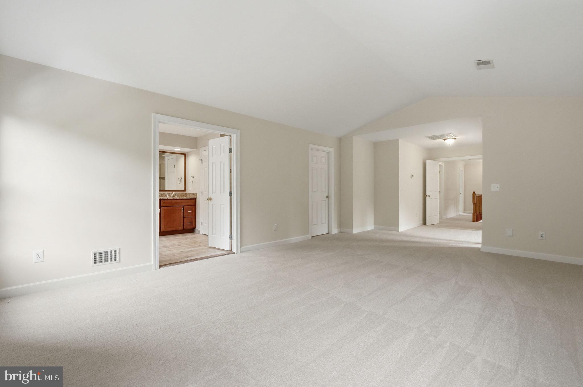 WOODLEA MANOR - Residential