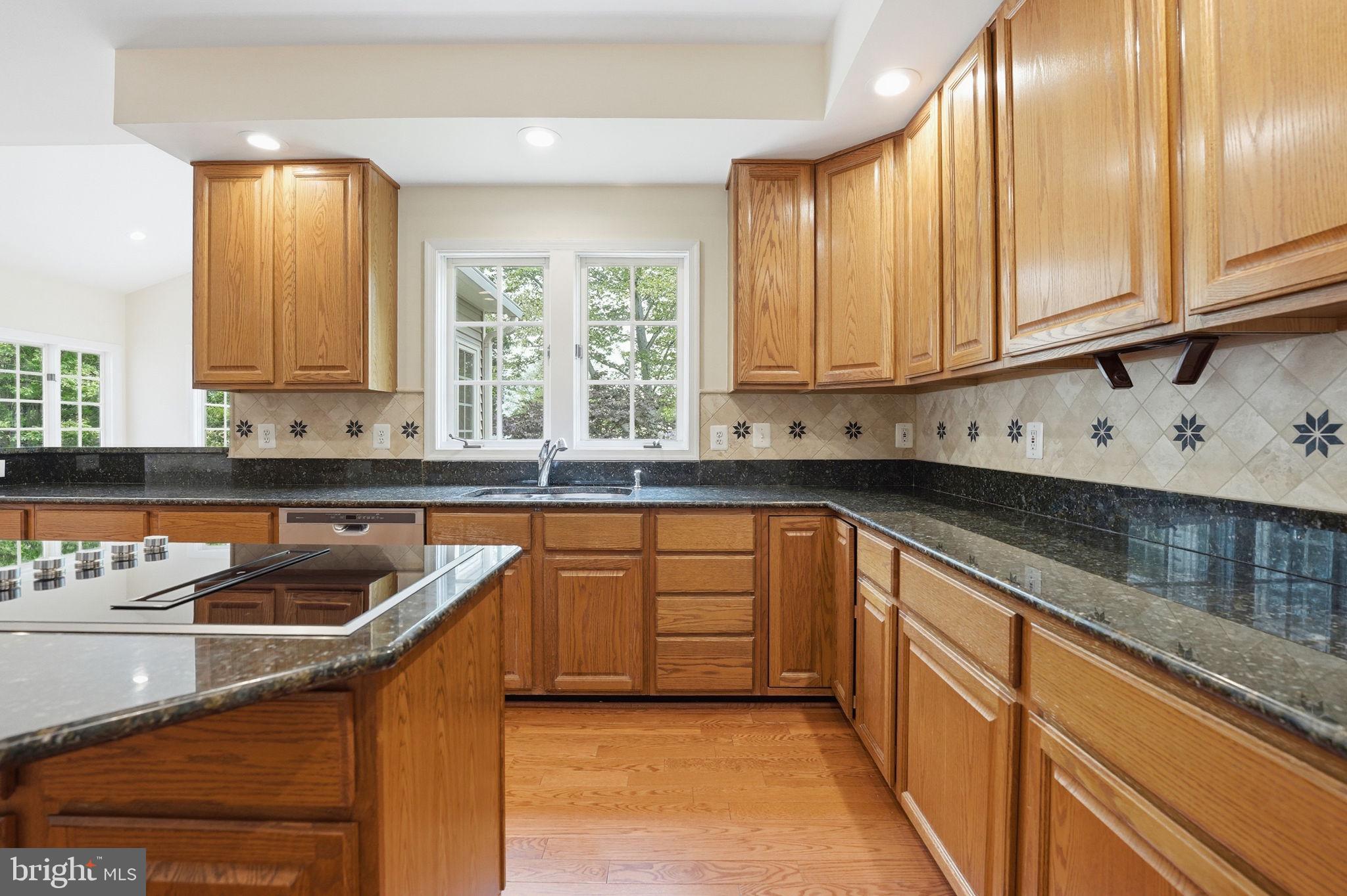 WOODLEA MANOR - Residential