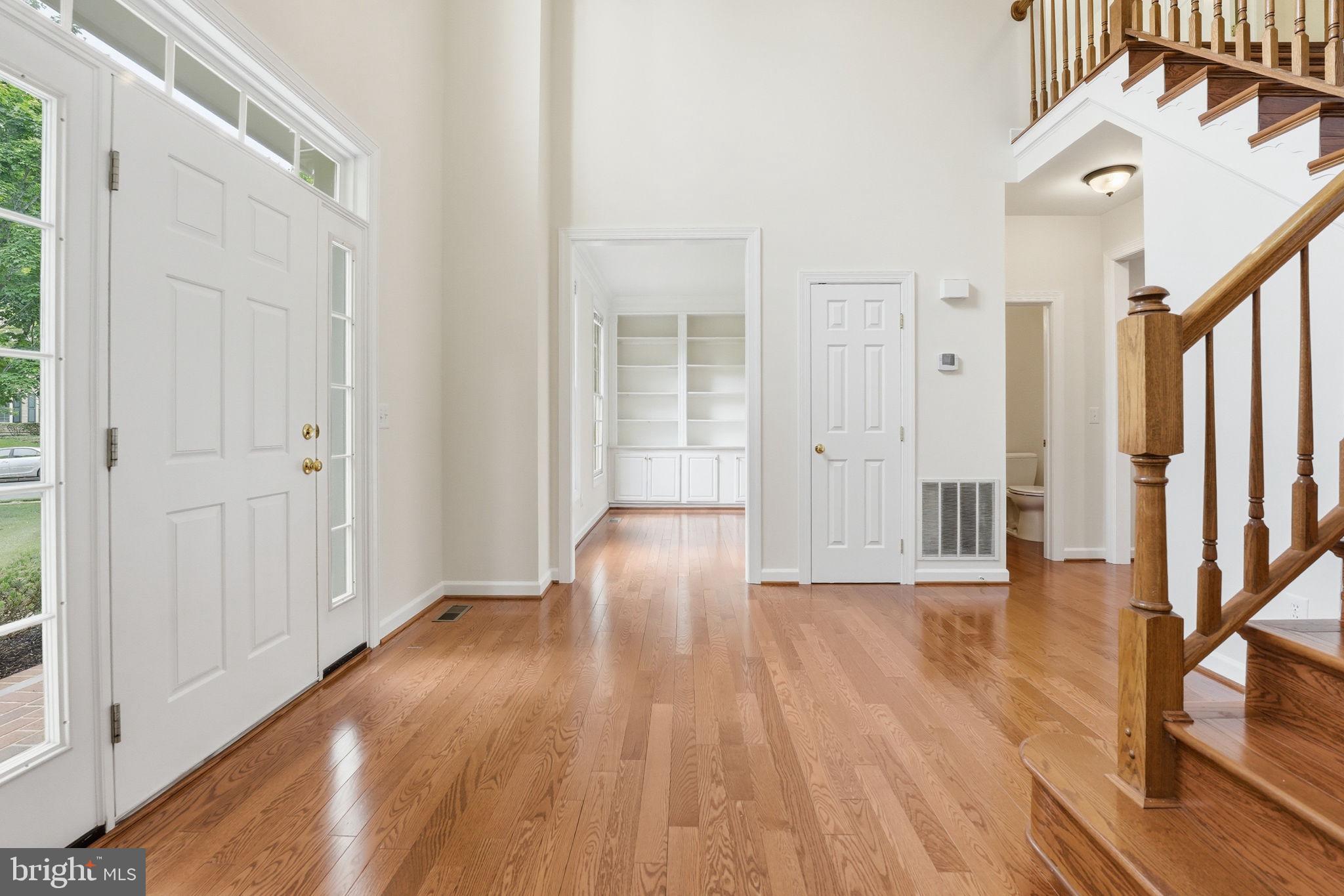 WOODLEA MANOR - Residential