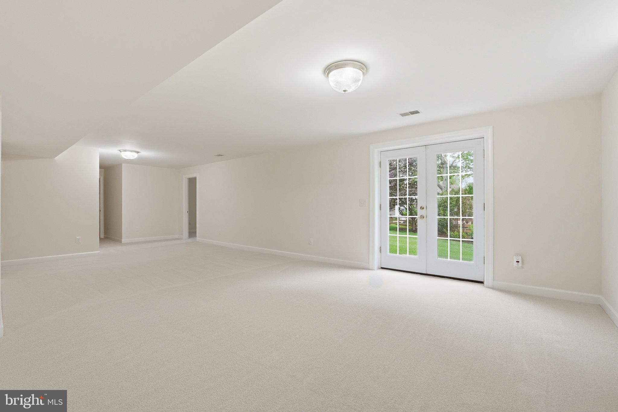 WOODLEA MANOR - Residential