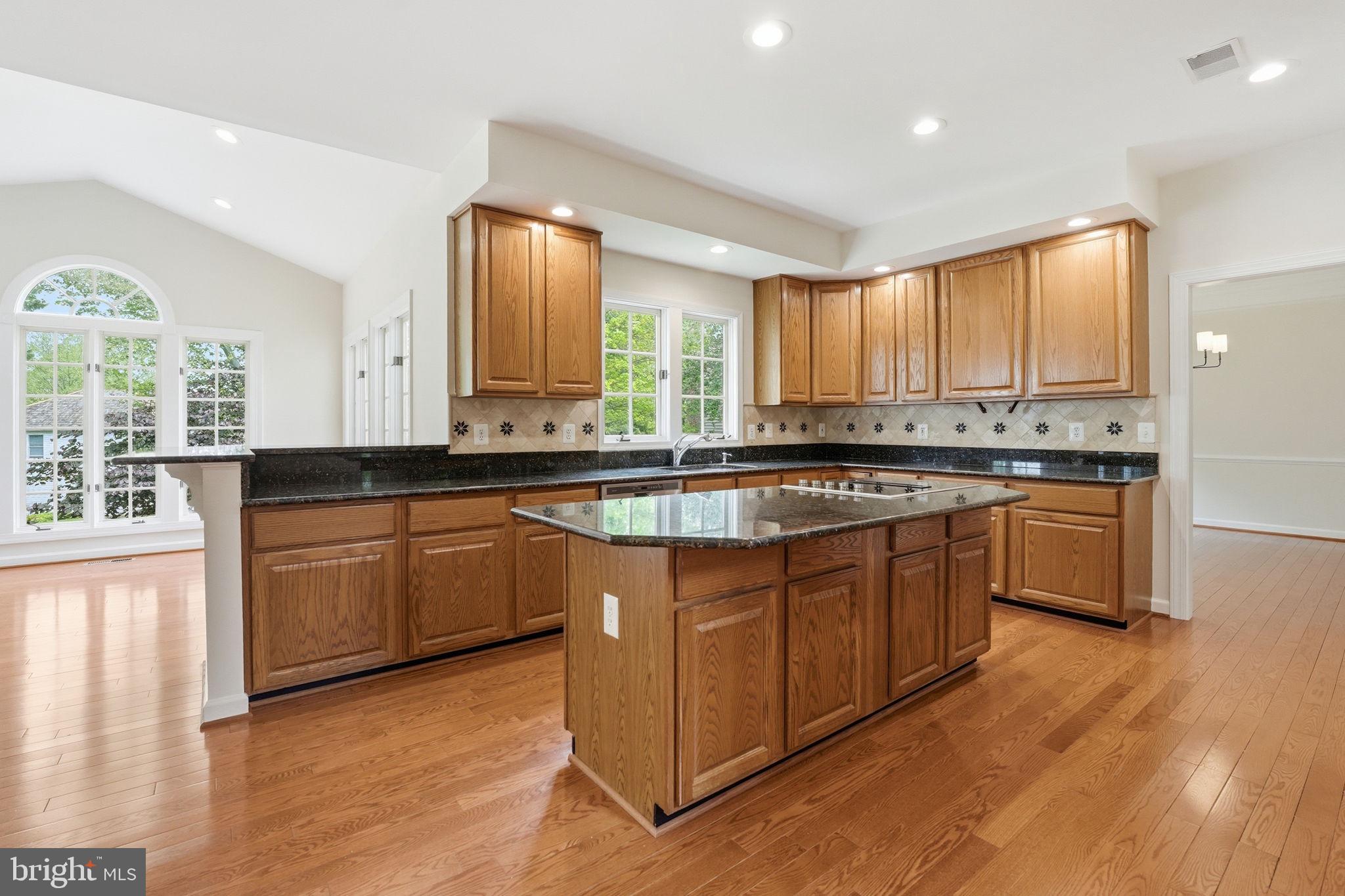WOODLEA MANOR - Residential