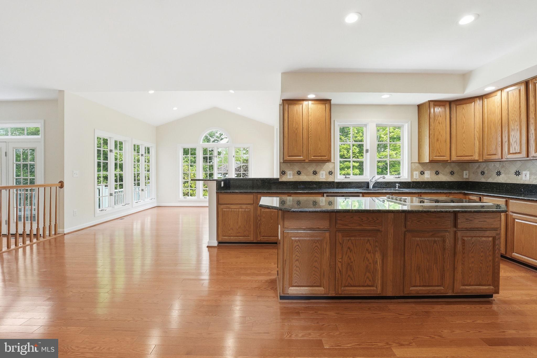 WOODLEA MANOR - Residential