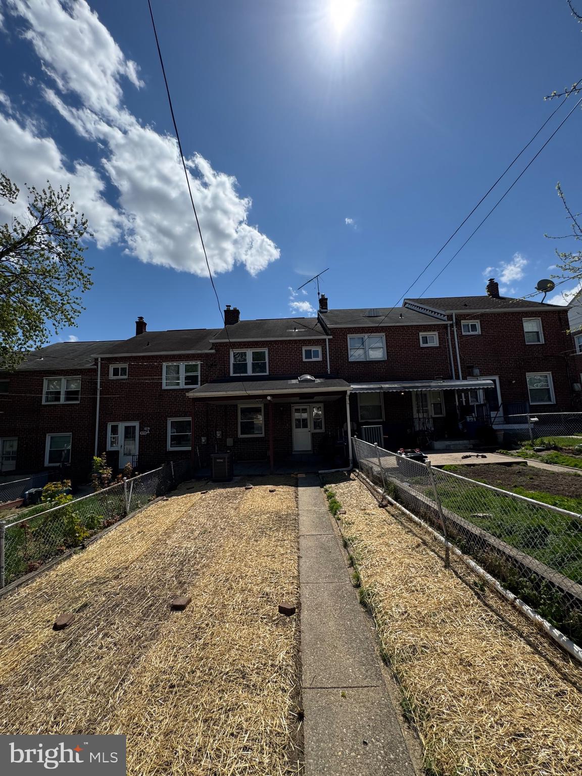 ARBOUR MANOR - Residential