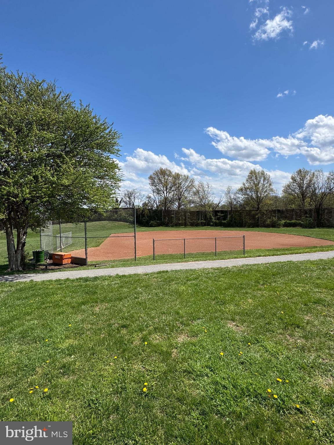 ARBOUR MANOR - Residential
