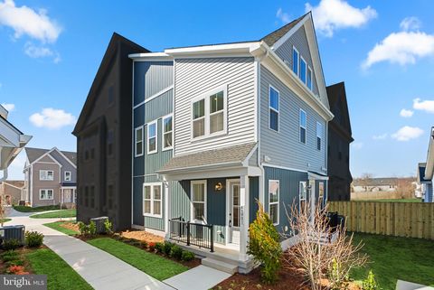 41901 HOGAN FOREST TERRACE ALDIE VA 20105