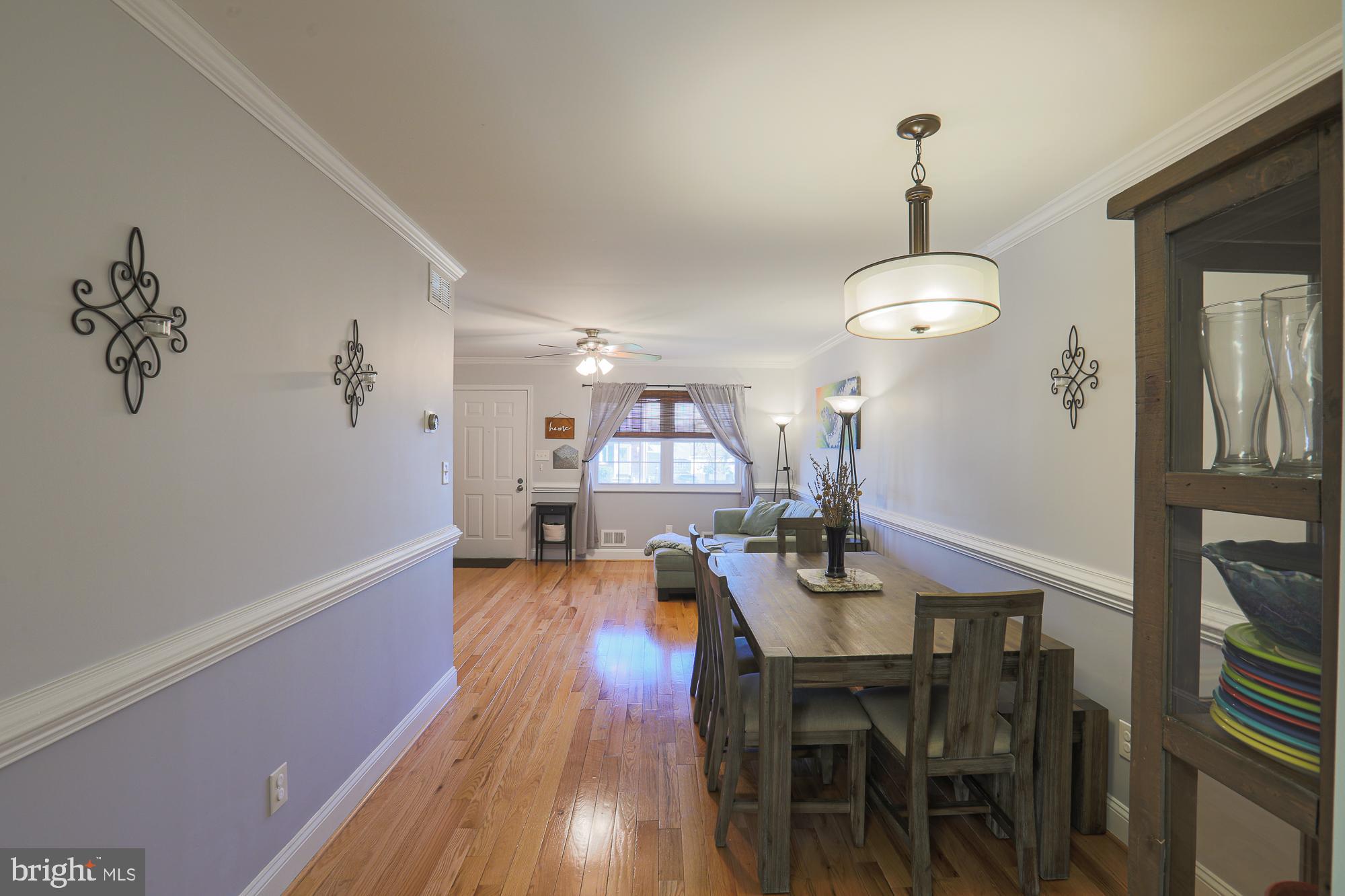 HALLFIELD MANOR - Residential