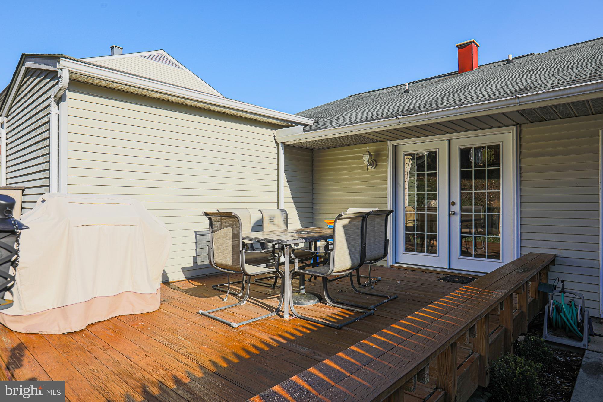 HALLFIELD MANOR - Residential