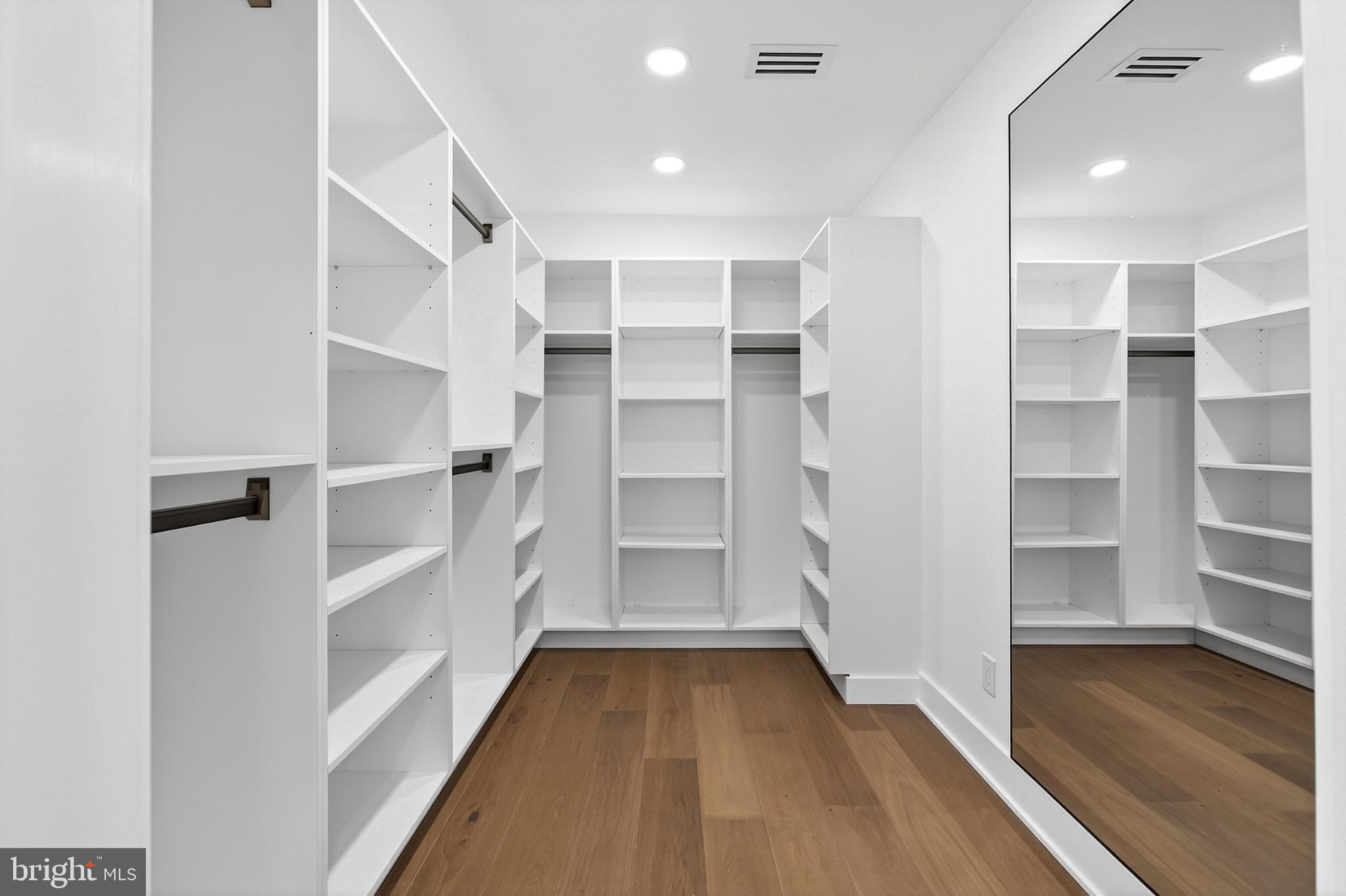 GERMANTOWN - Residential