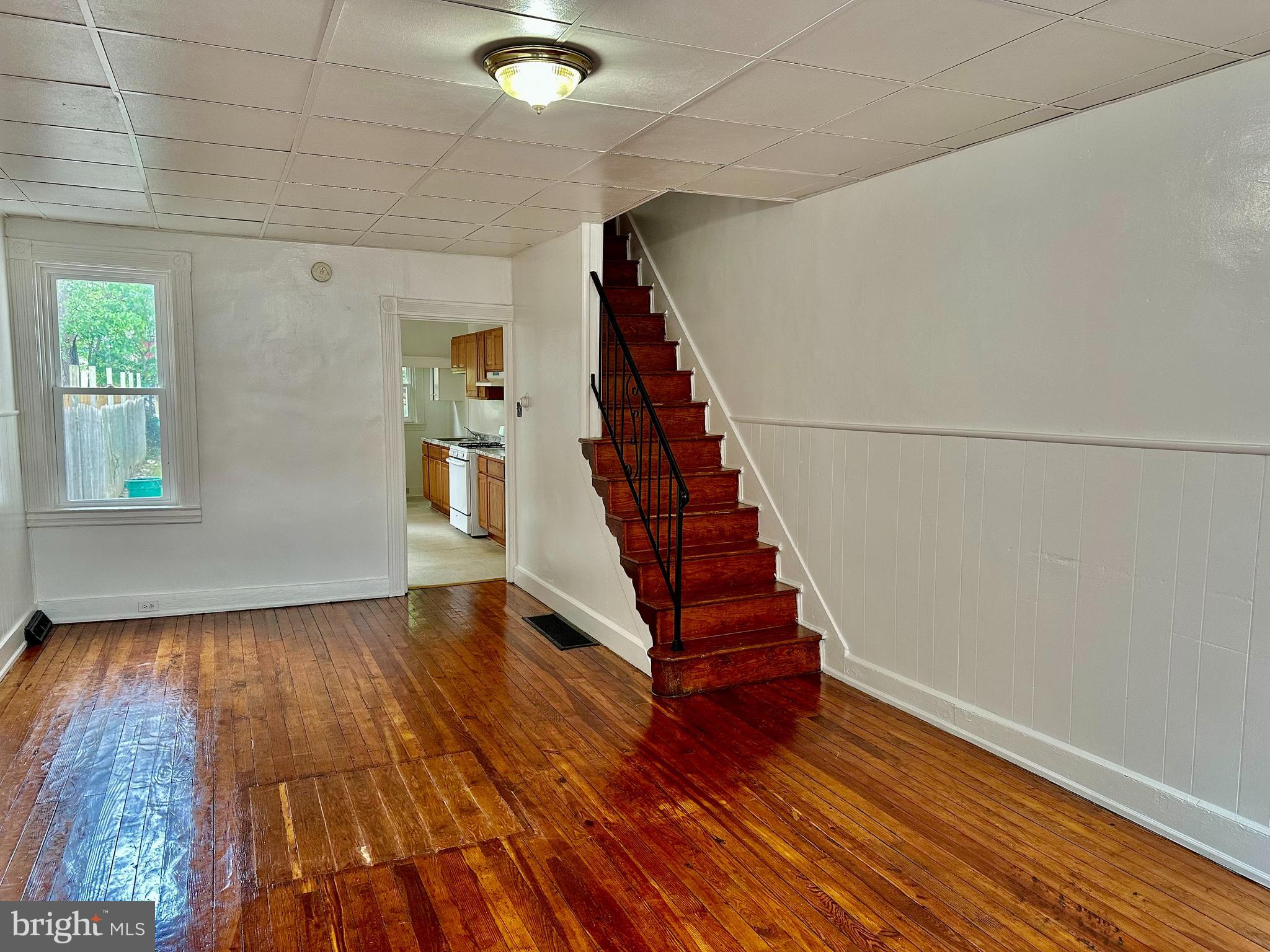 532 LOCUST STREET