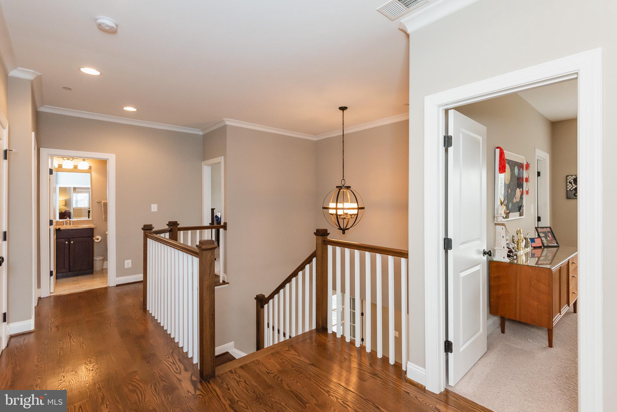 BRIAR KNOLL - Residential