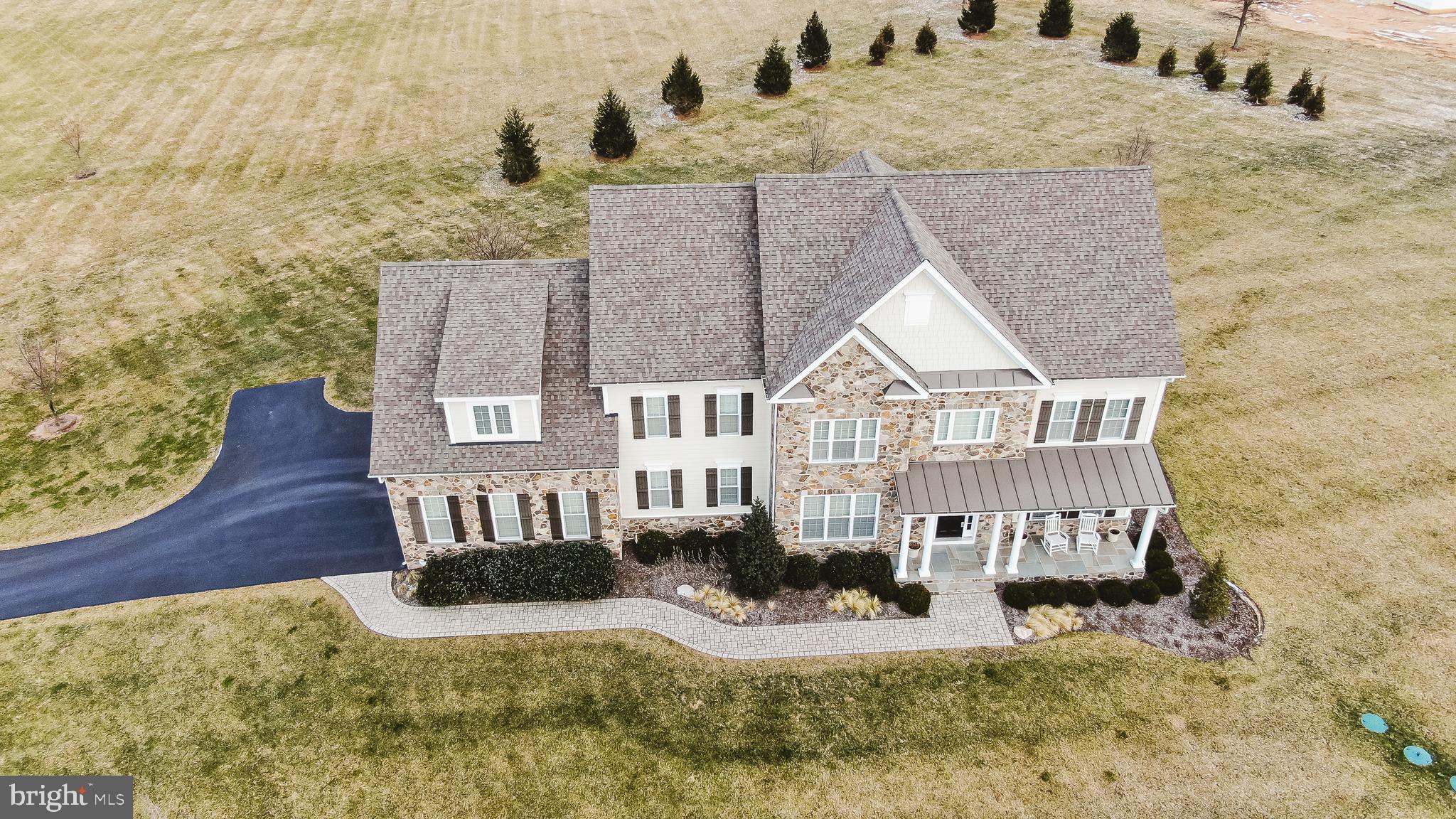 BRIAR KNOLL - Residential