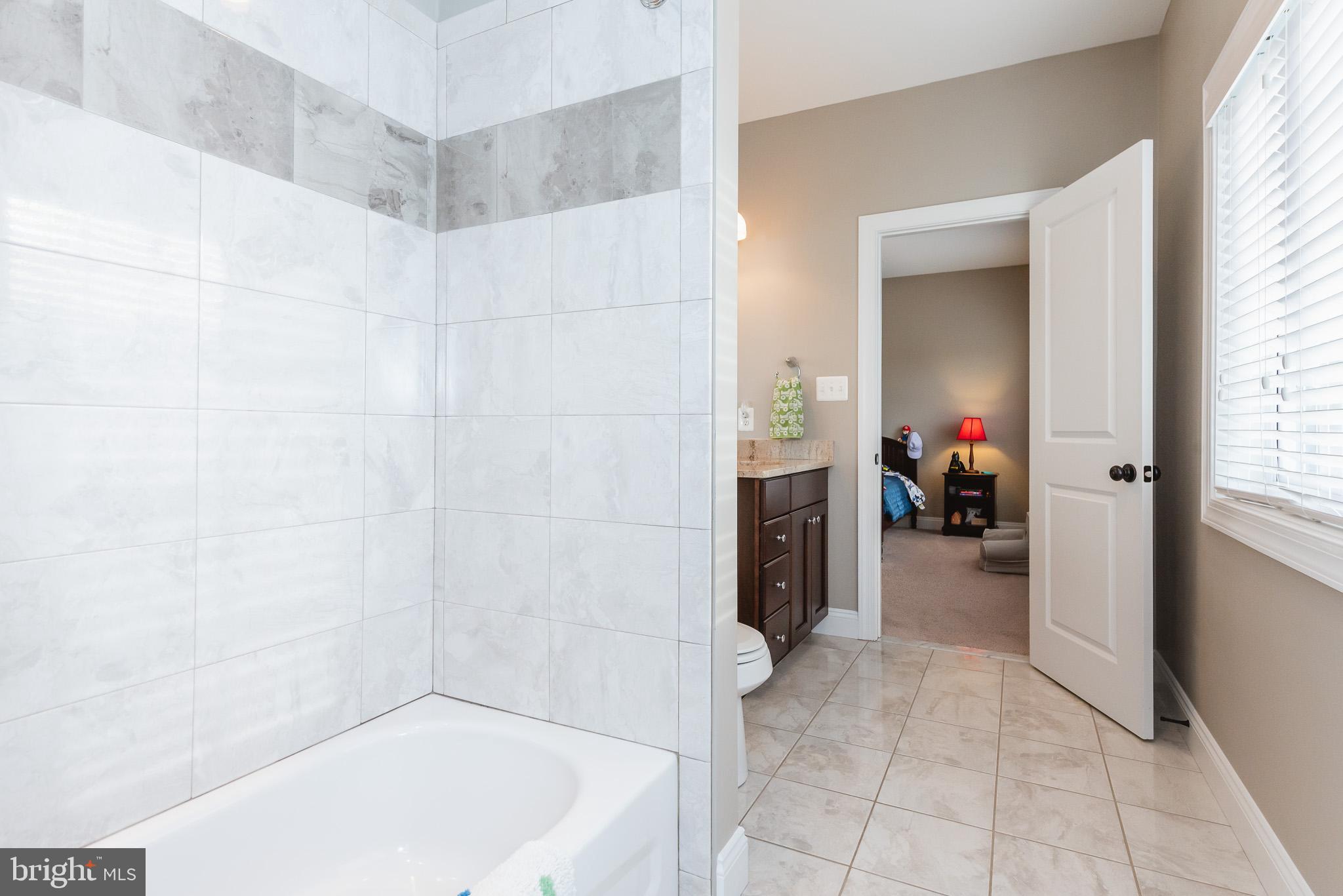 BRIAR KNOLL - Residential