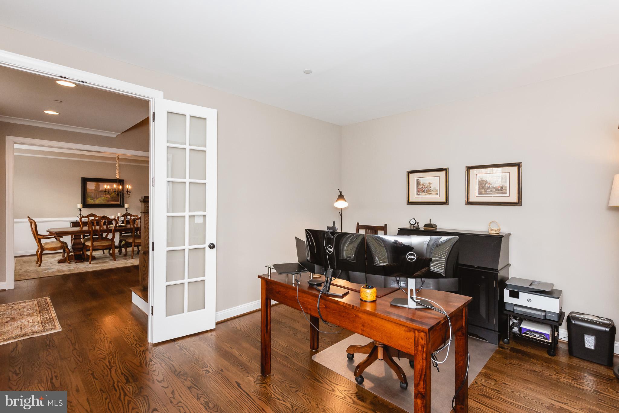 BRIAR KNOLL - Residential