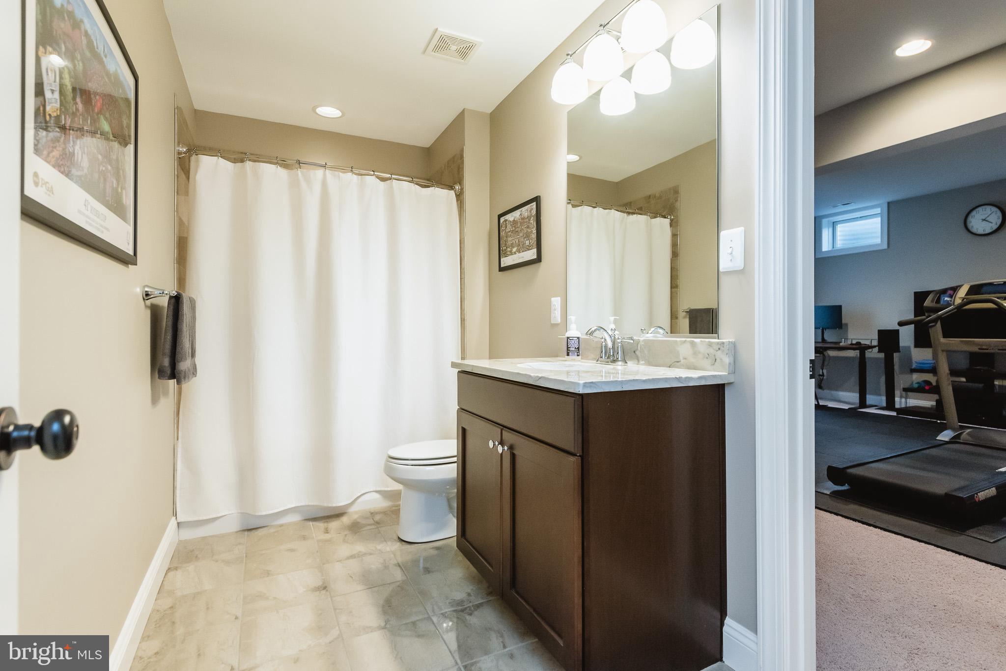 BRIAR KNOLL - Residential