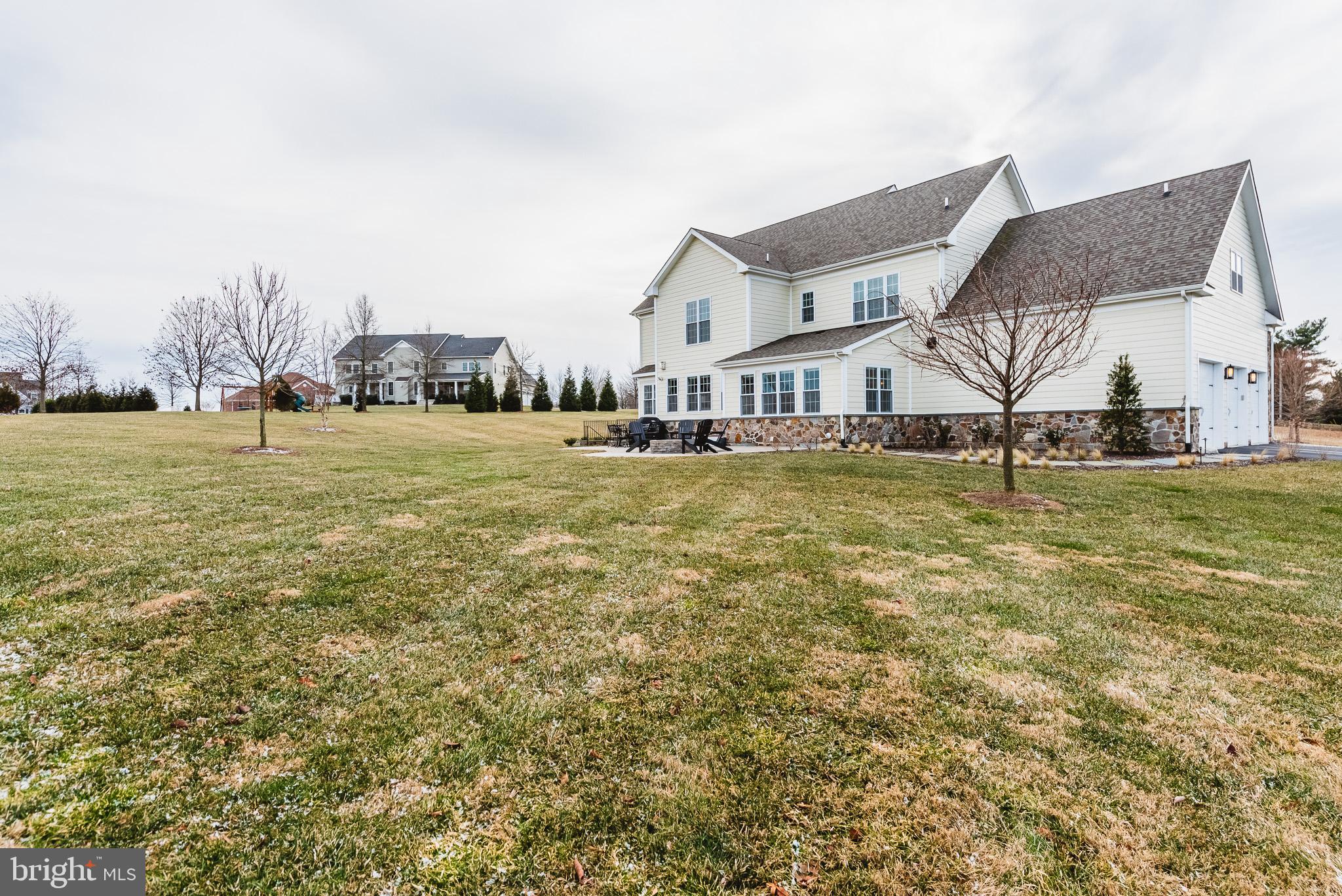 BRIAR KNOLL - Residential