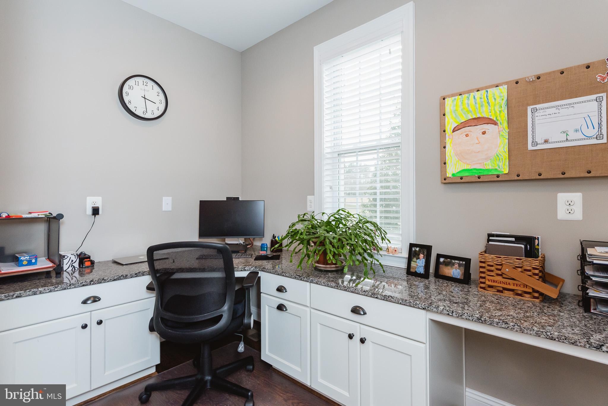 BRIAR KNOLL - Residential