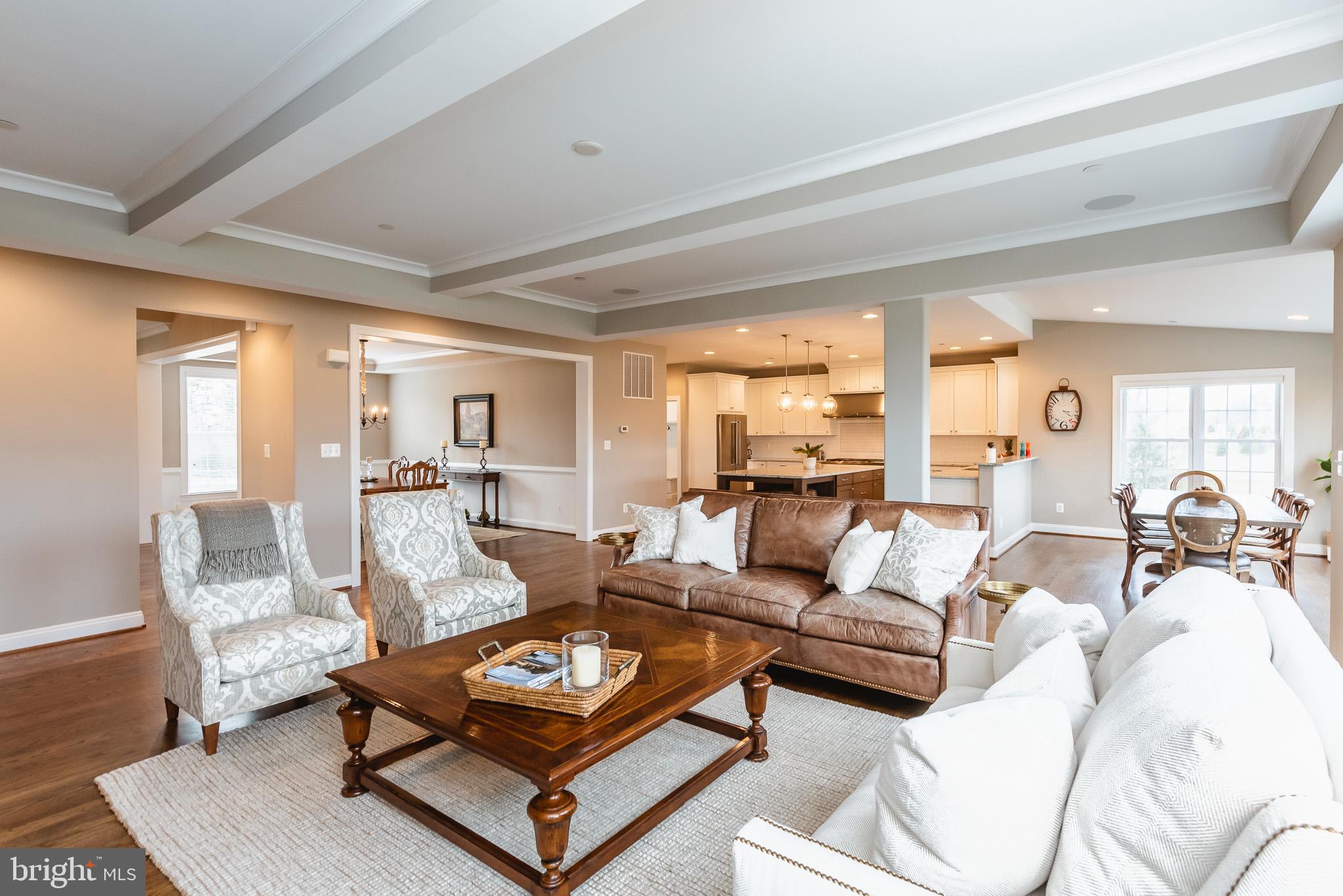 BRIAR KNOLL - Residential