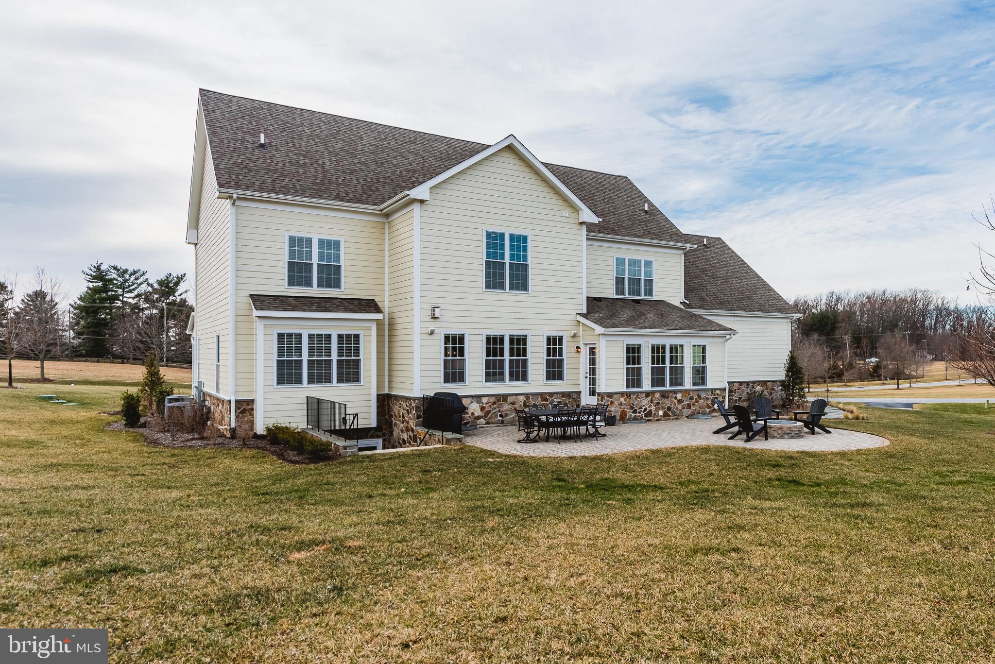 BRIAR KNOLL - Residential