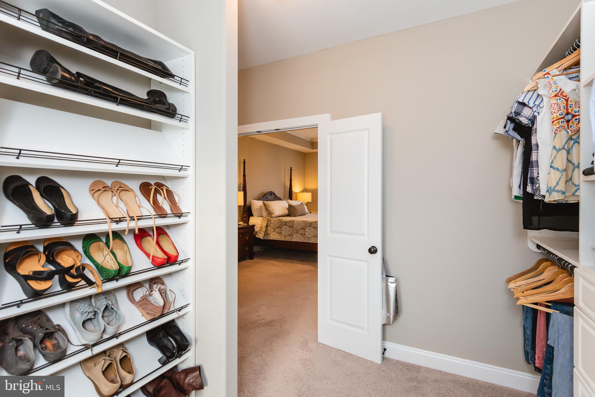 BRIAR KNOLL - Residential