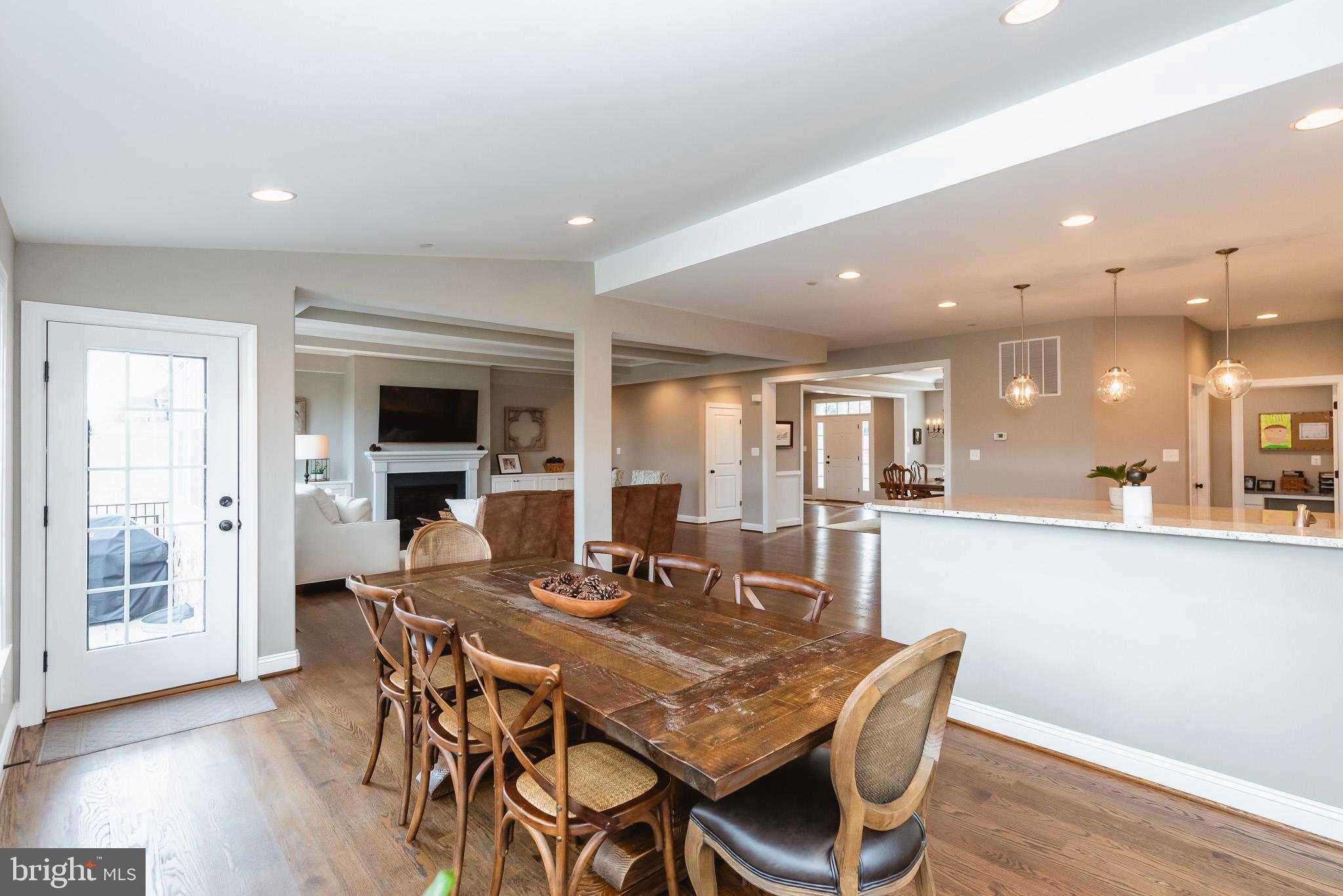 BRIAR KNOLL - Residential