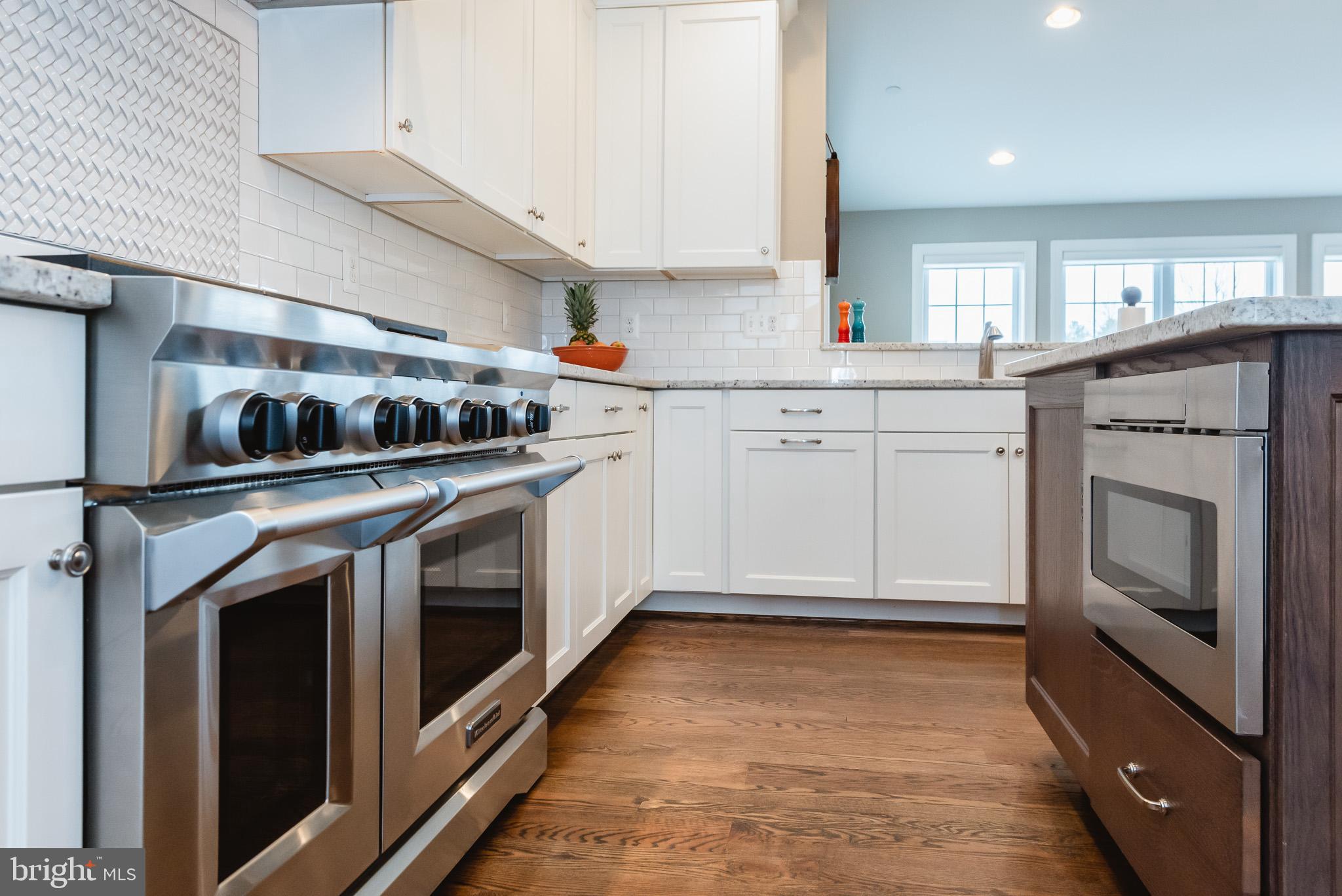 BRIAR KNOLL - Residential