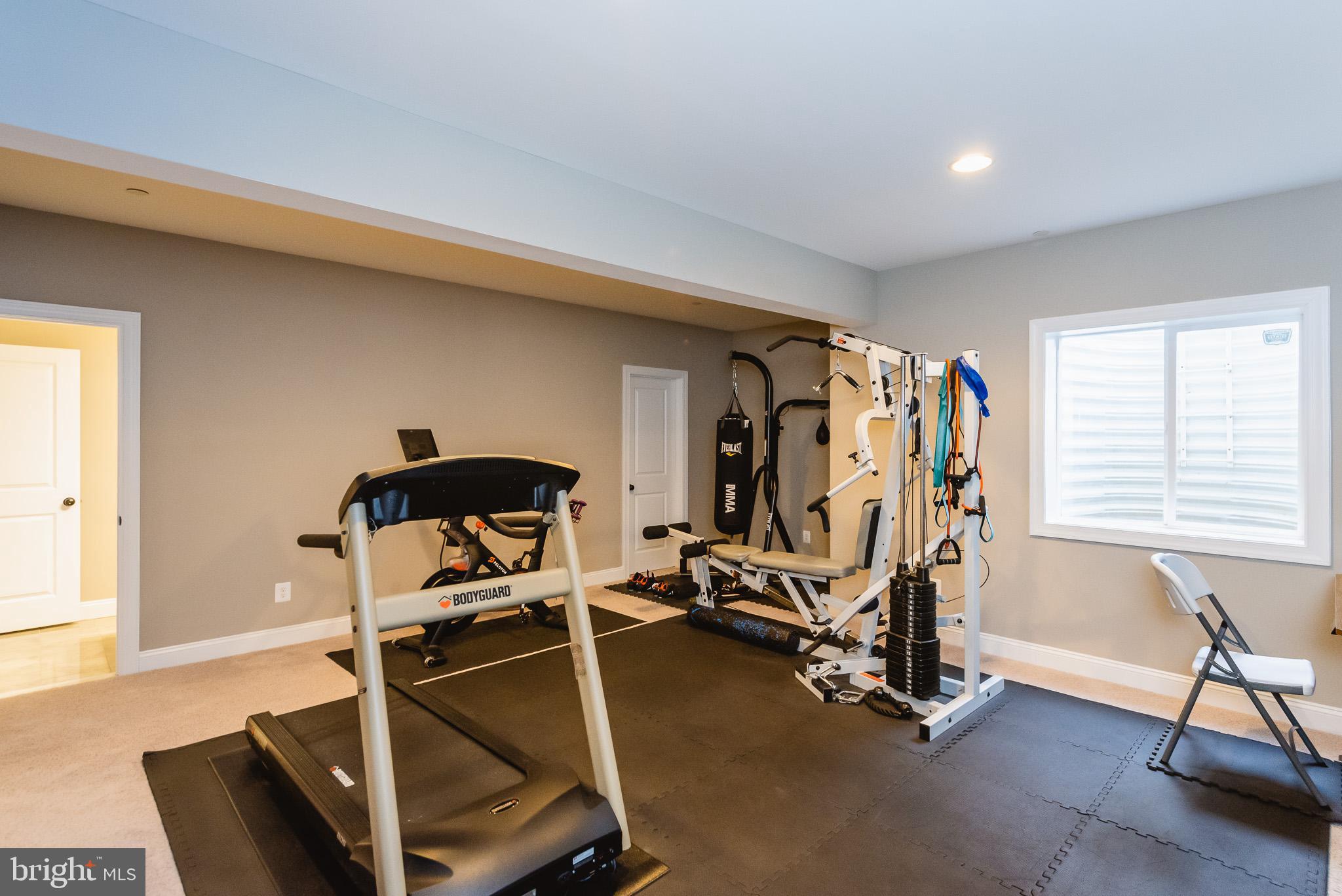 BRIAR KNOLL - Residential