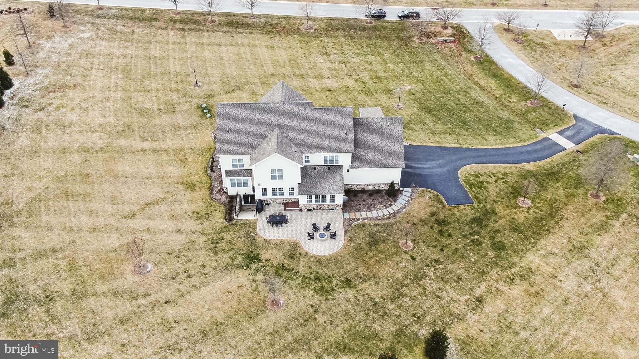 BRIAR KNOLL - Residential