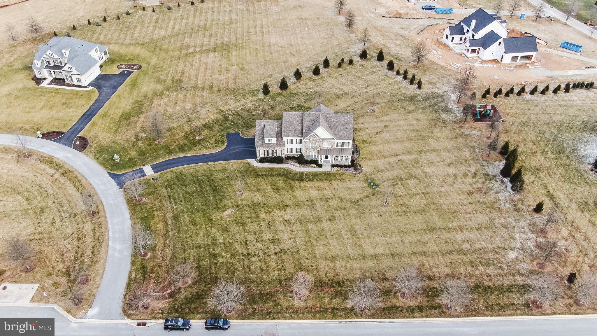 BRIAR KNOLL - Residential