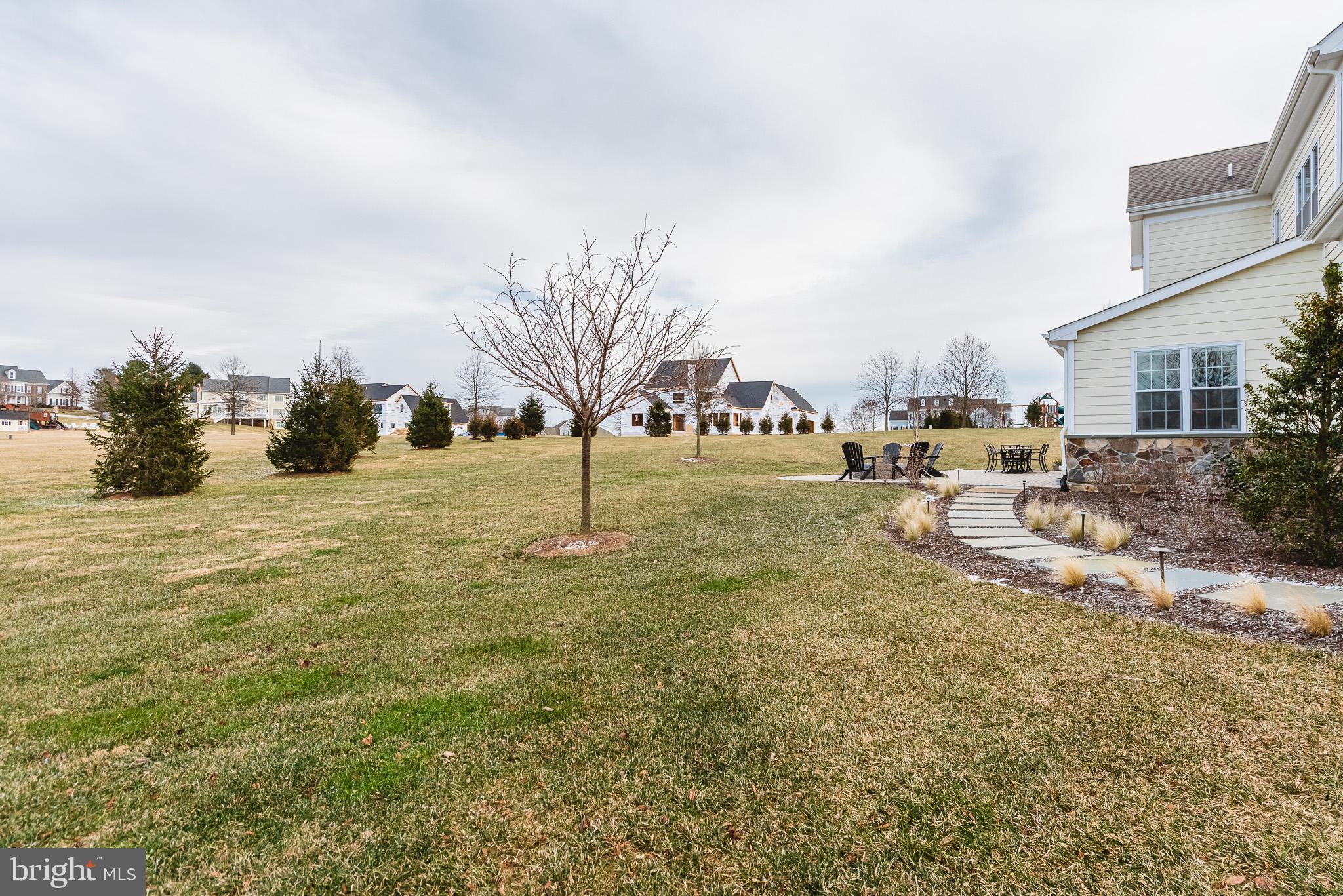 BRIAR KNOLL - Residential