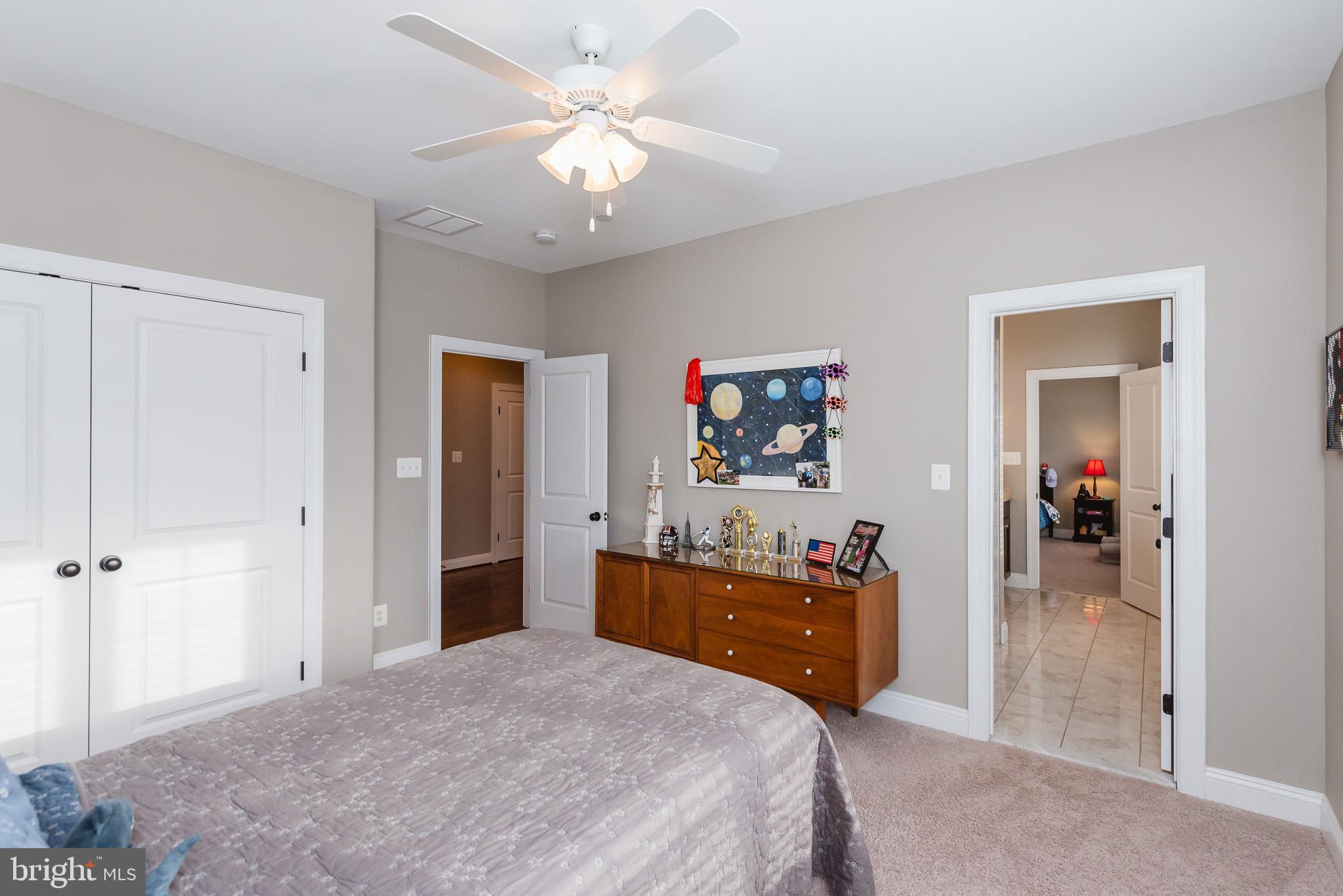 BRIAR KNOLL - Residential