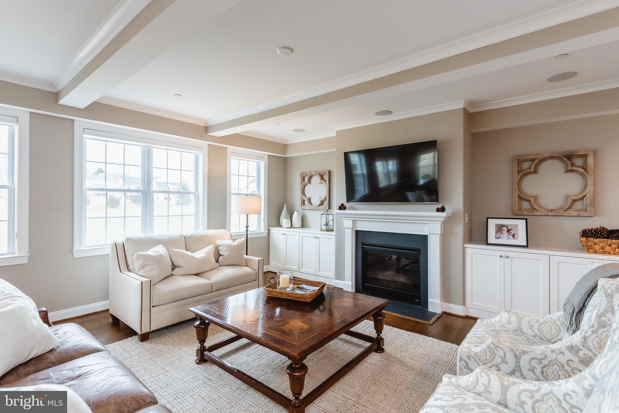 BRIAR KNOLL - Residential