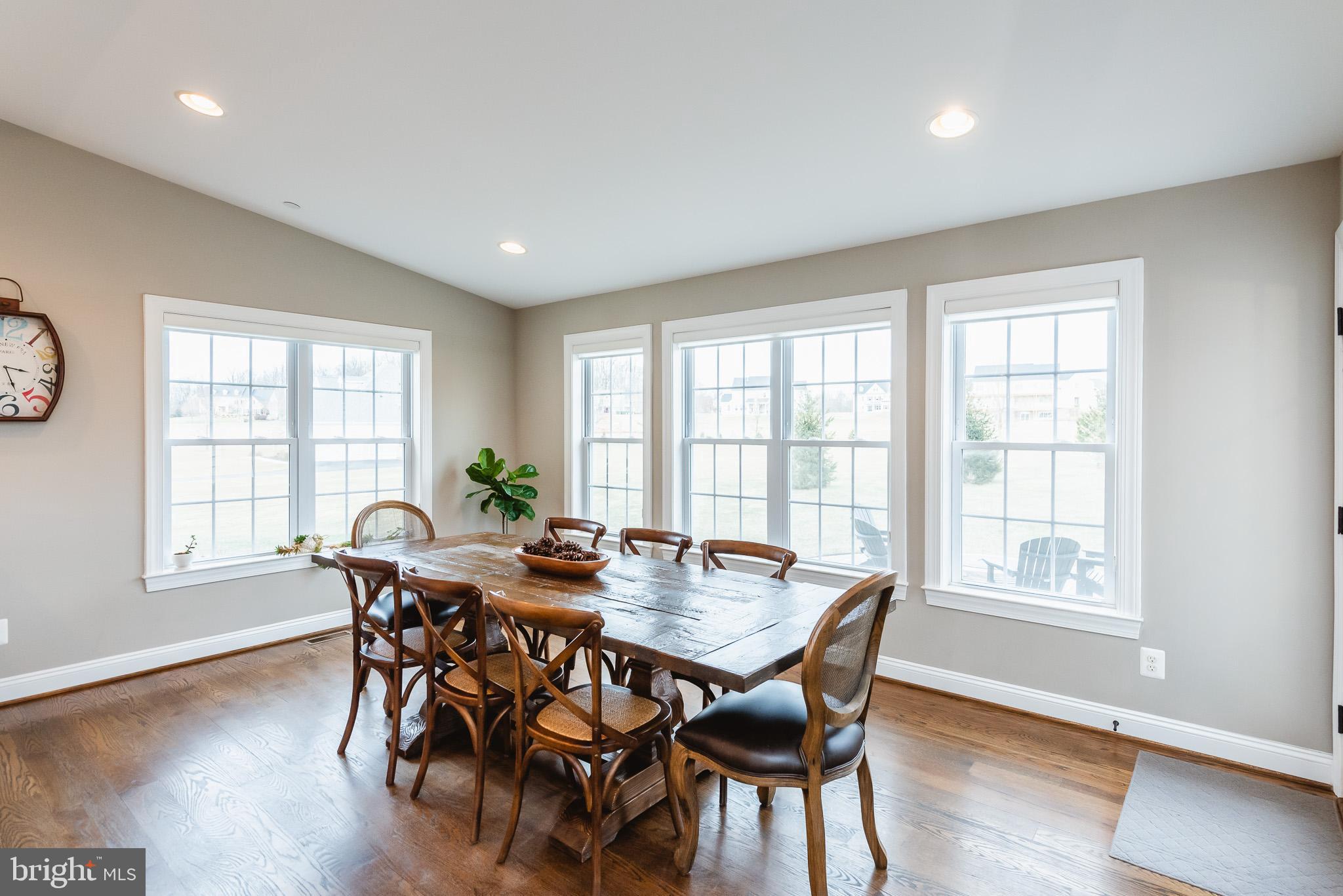 BRIAR KNOLL - Residential