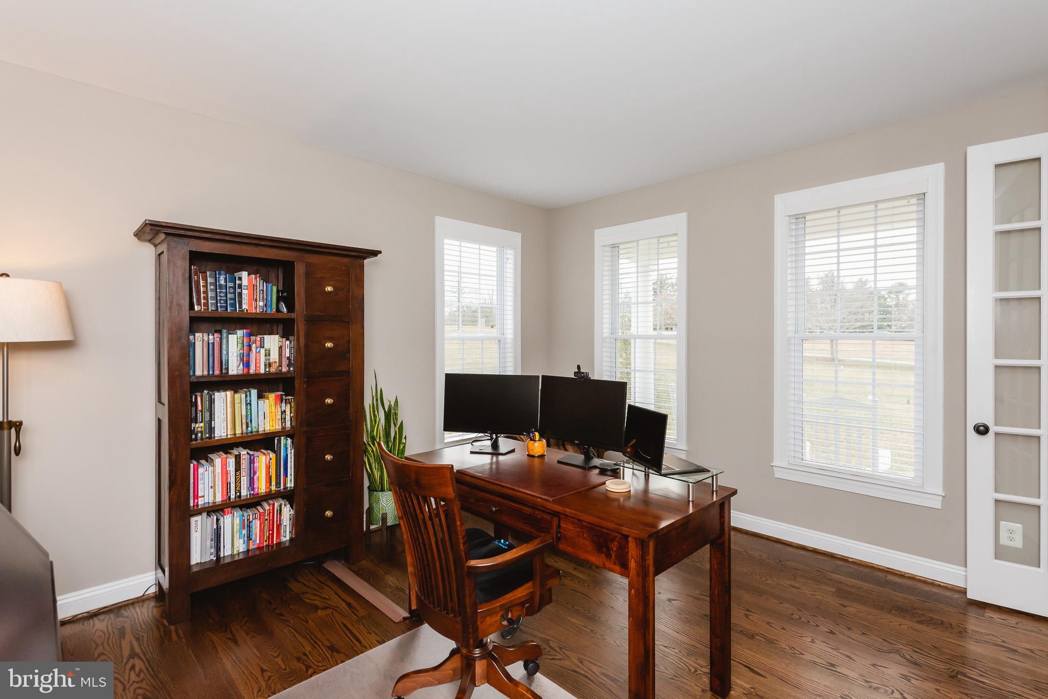 BRIAR KNOLL - Residential