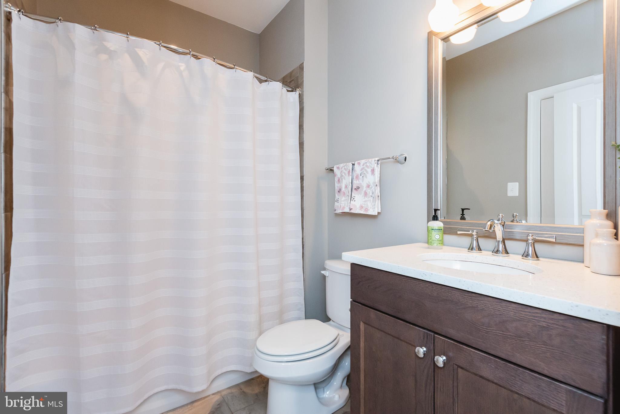 BRIAR KNOLL - Residential