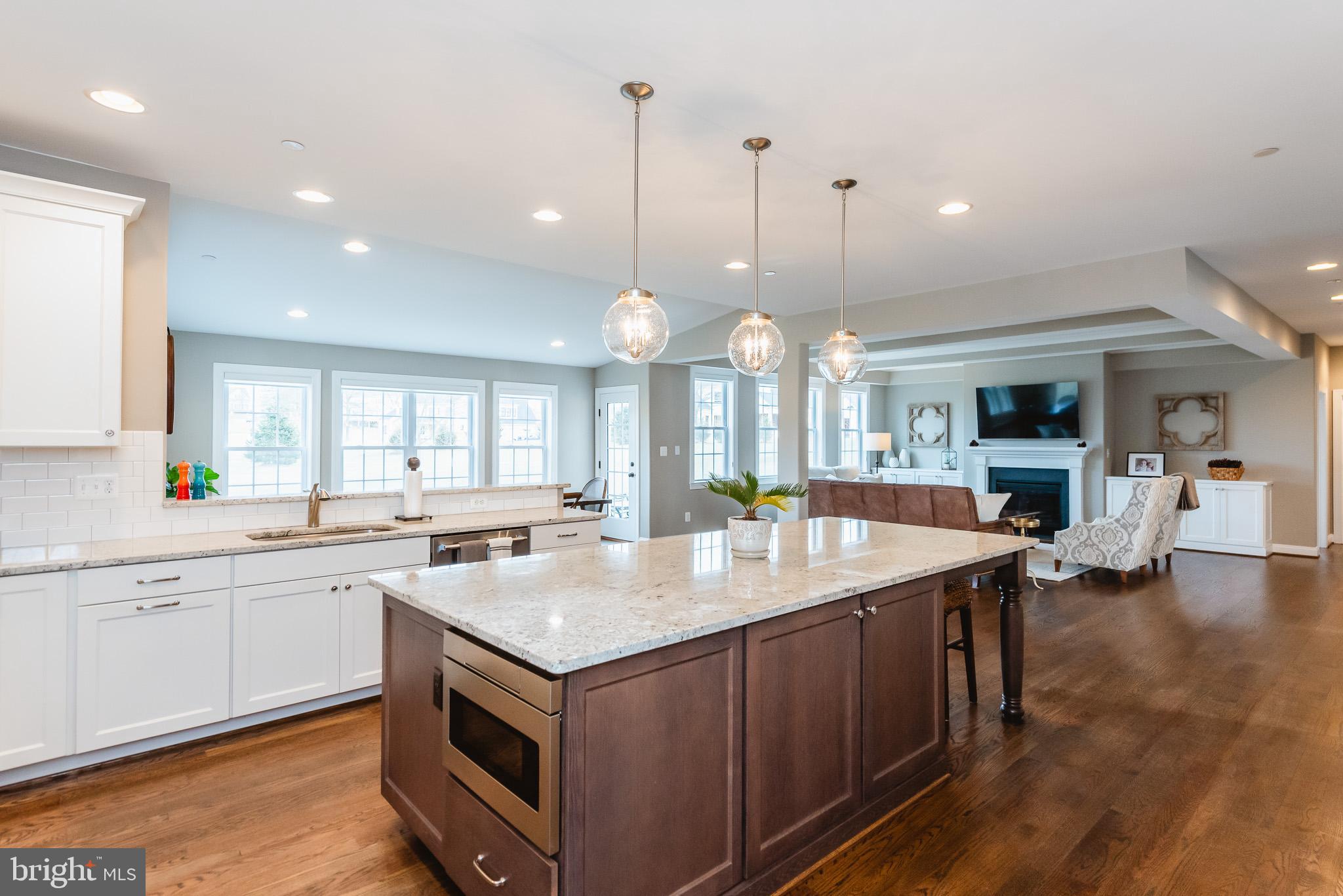 BRIAR KNOLL - Residential