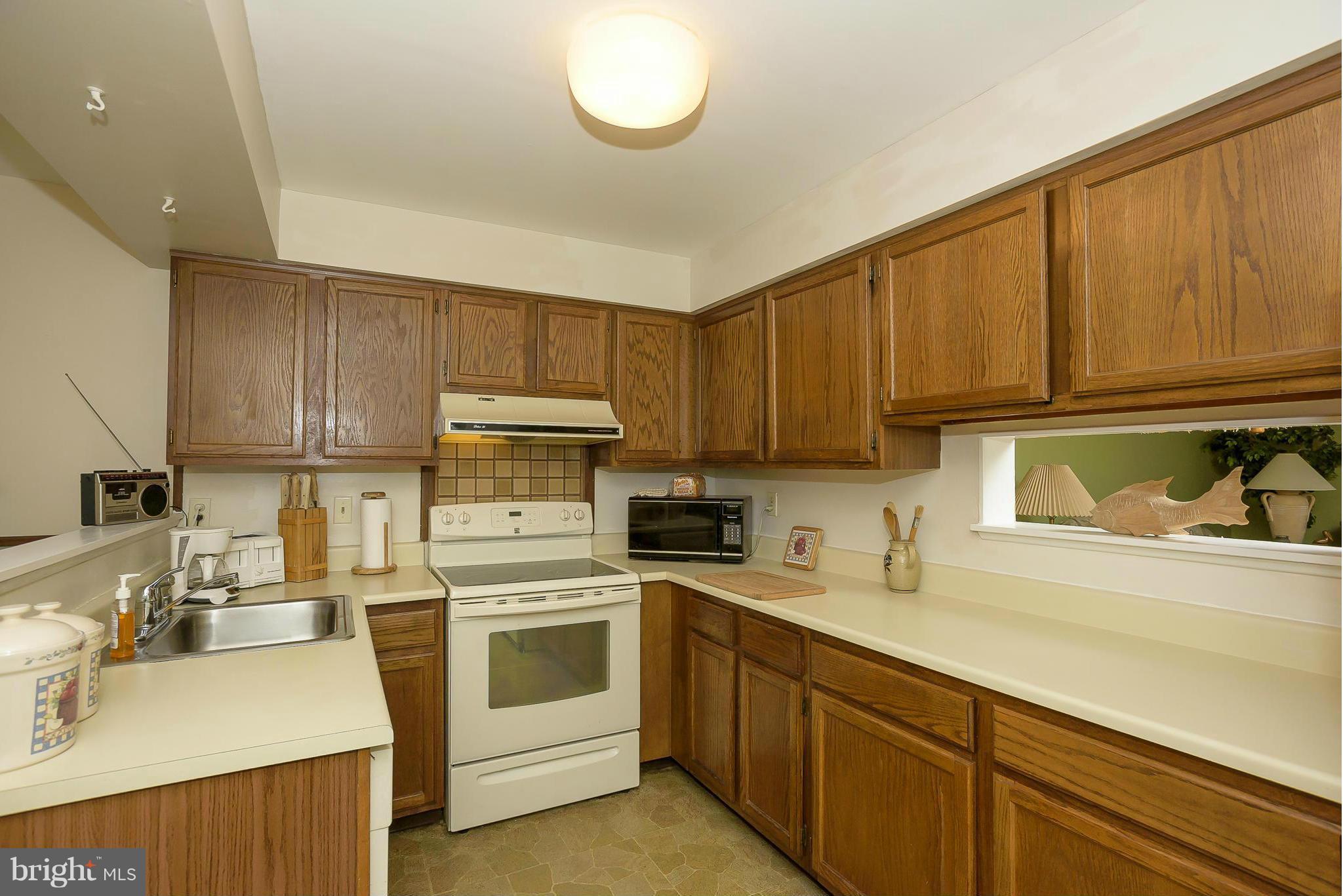 CHARING CROSS - Residential